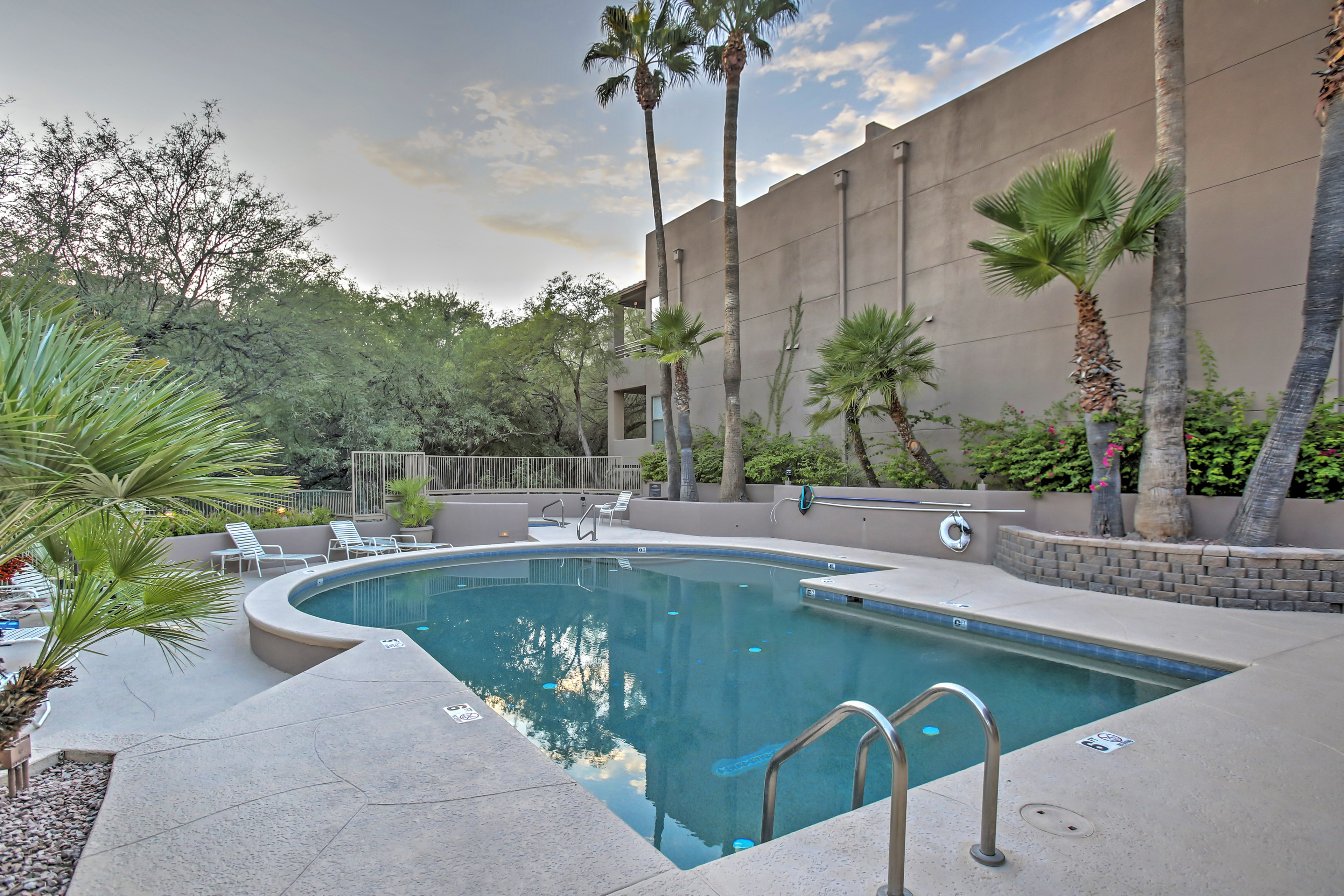 Property Image 2 - Tucson Desert Retreat w/ Pool + Hot Tub Access!