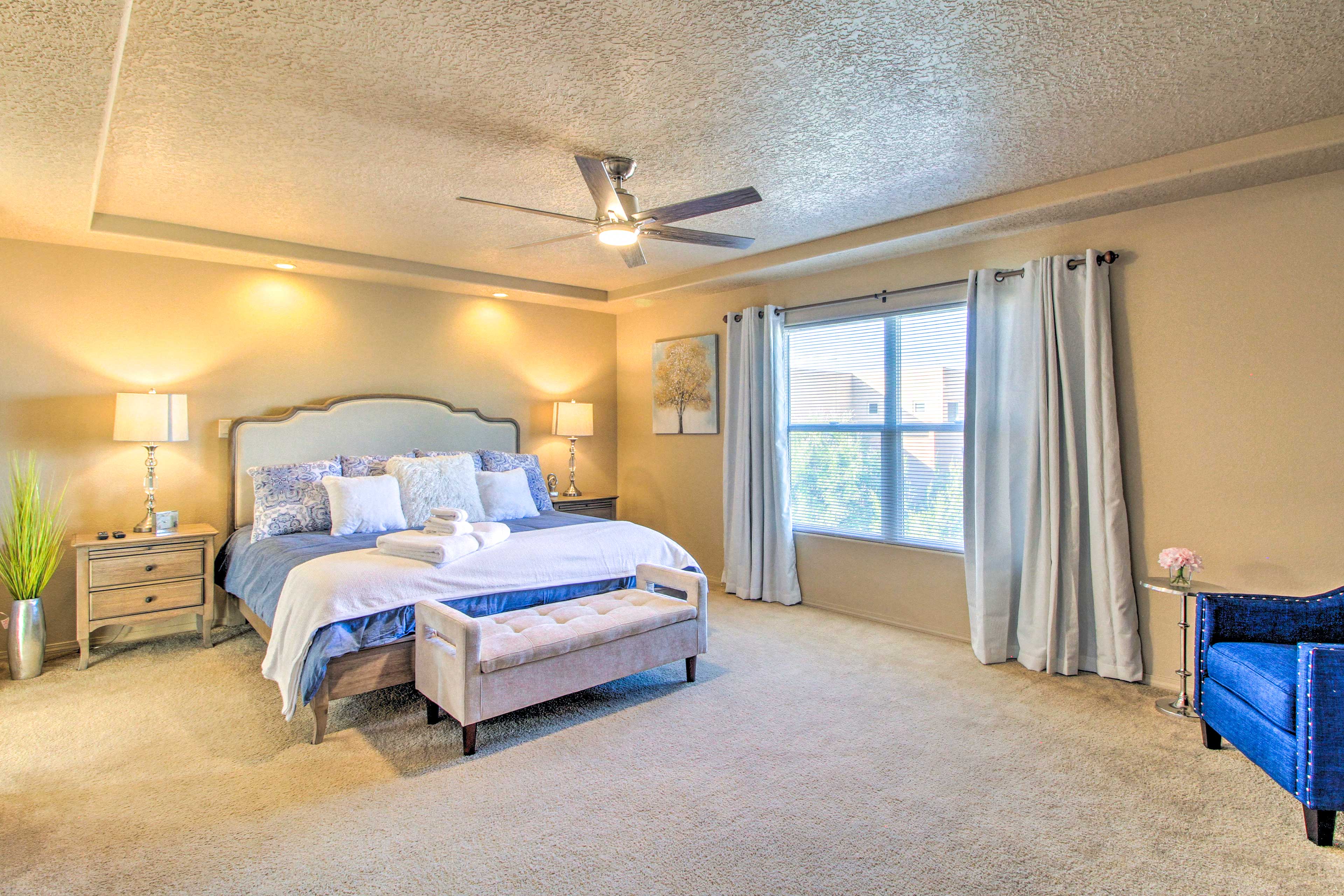 Walk to Netflix Studios: Updated ABQ Getaway!