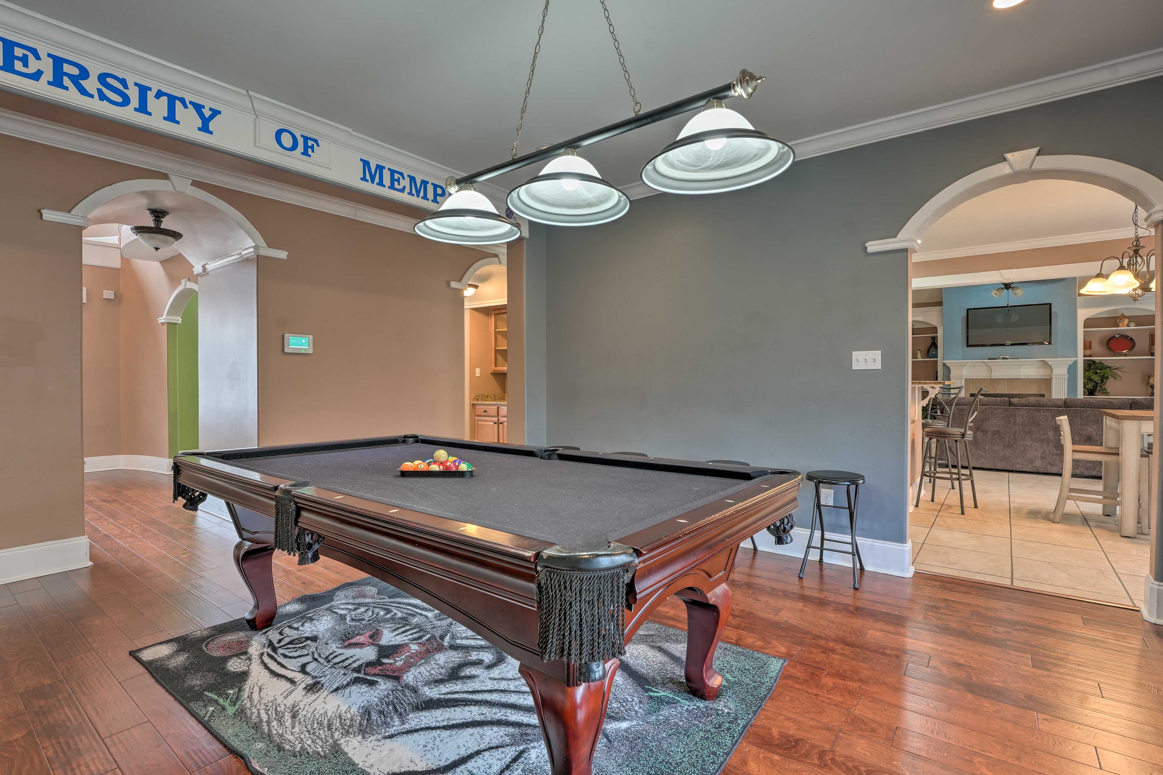 Cordova Home w/ Pool Table, 17 Mi to Memphis Zoo!