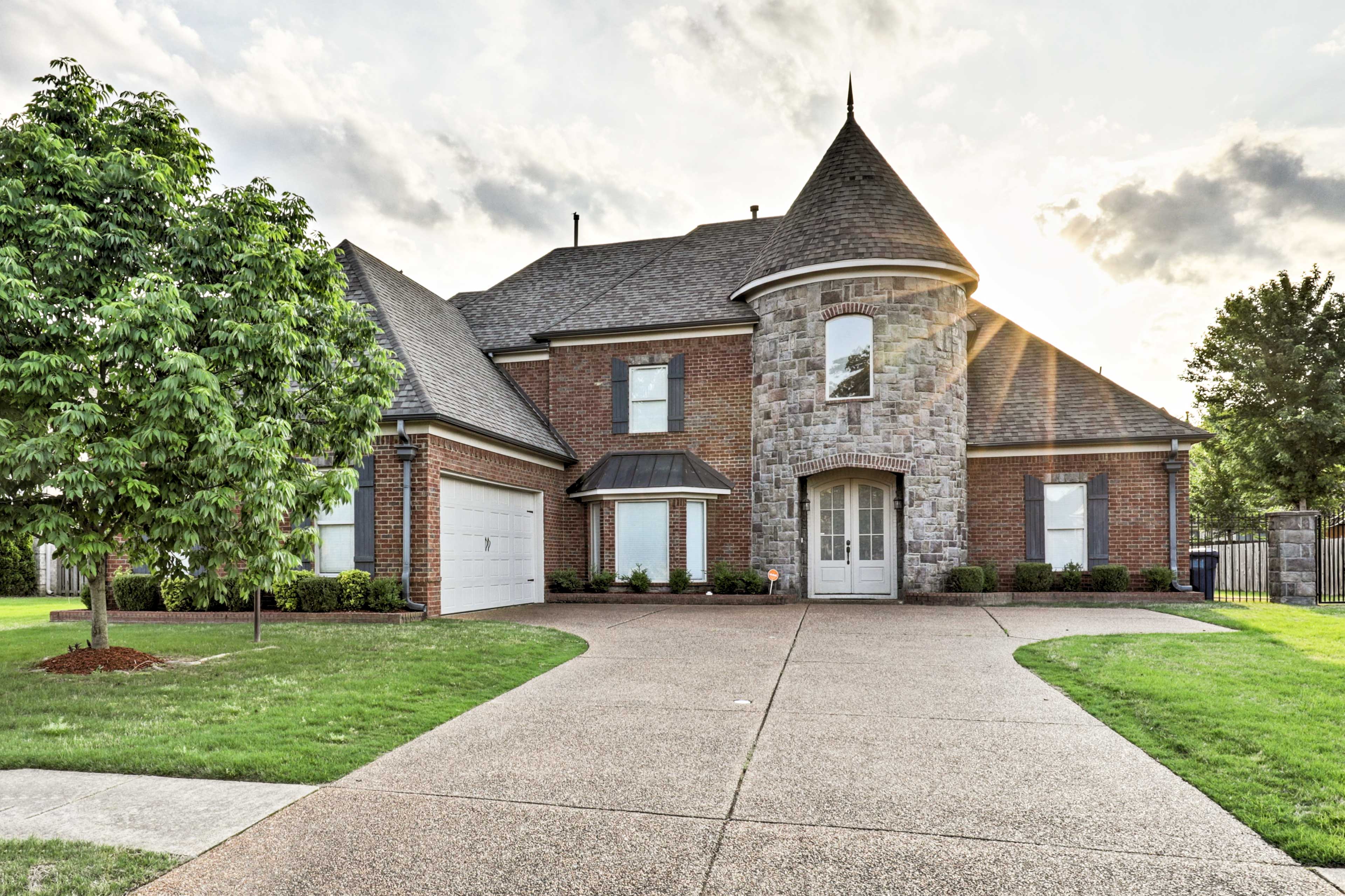 Property Image 2 - Cordova Home w/ Pool Table, 17 Mi to Memphis Zoo!