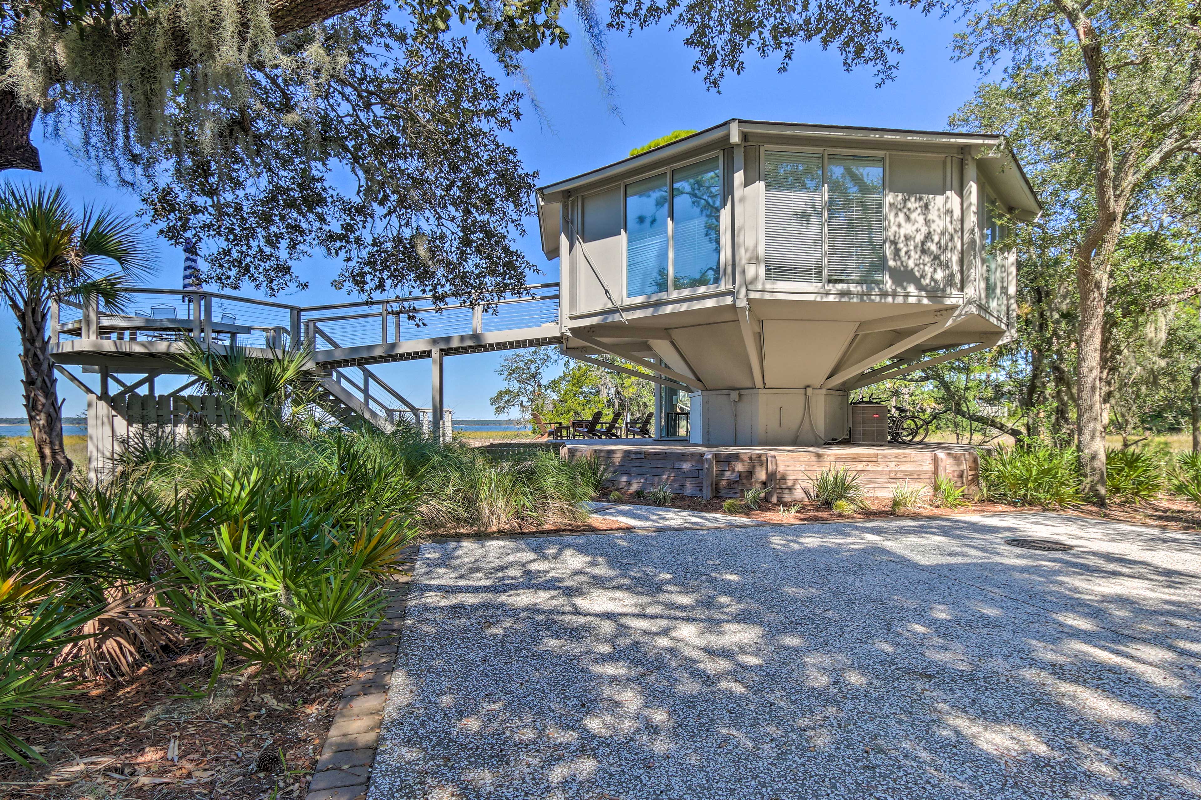 Property Image 2 - Luxe Treetop Escape w/ Fire Pit & Ocean Views!