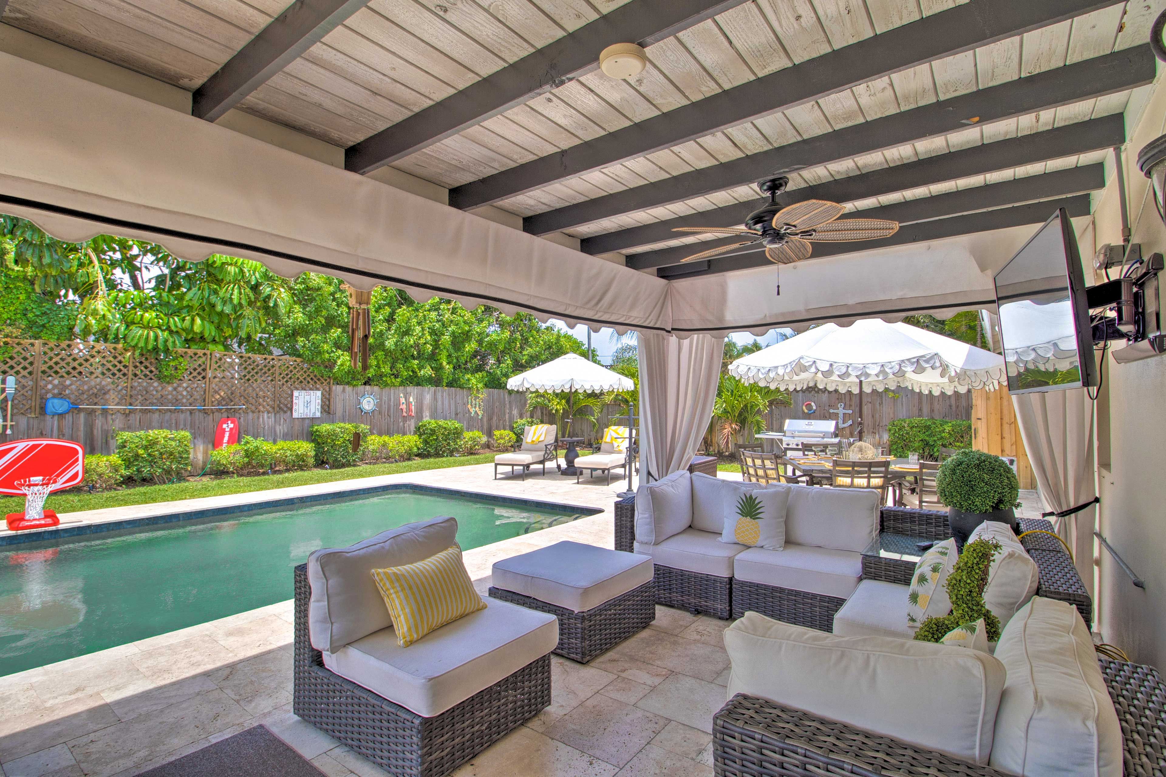 Property Image 1 - Luxury Getaway in Palm Beach Gardens!