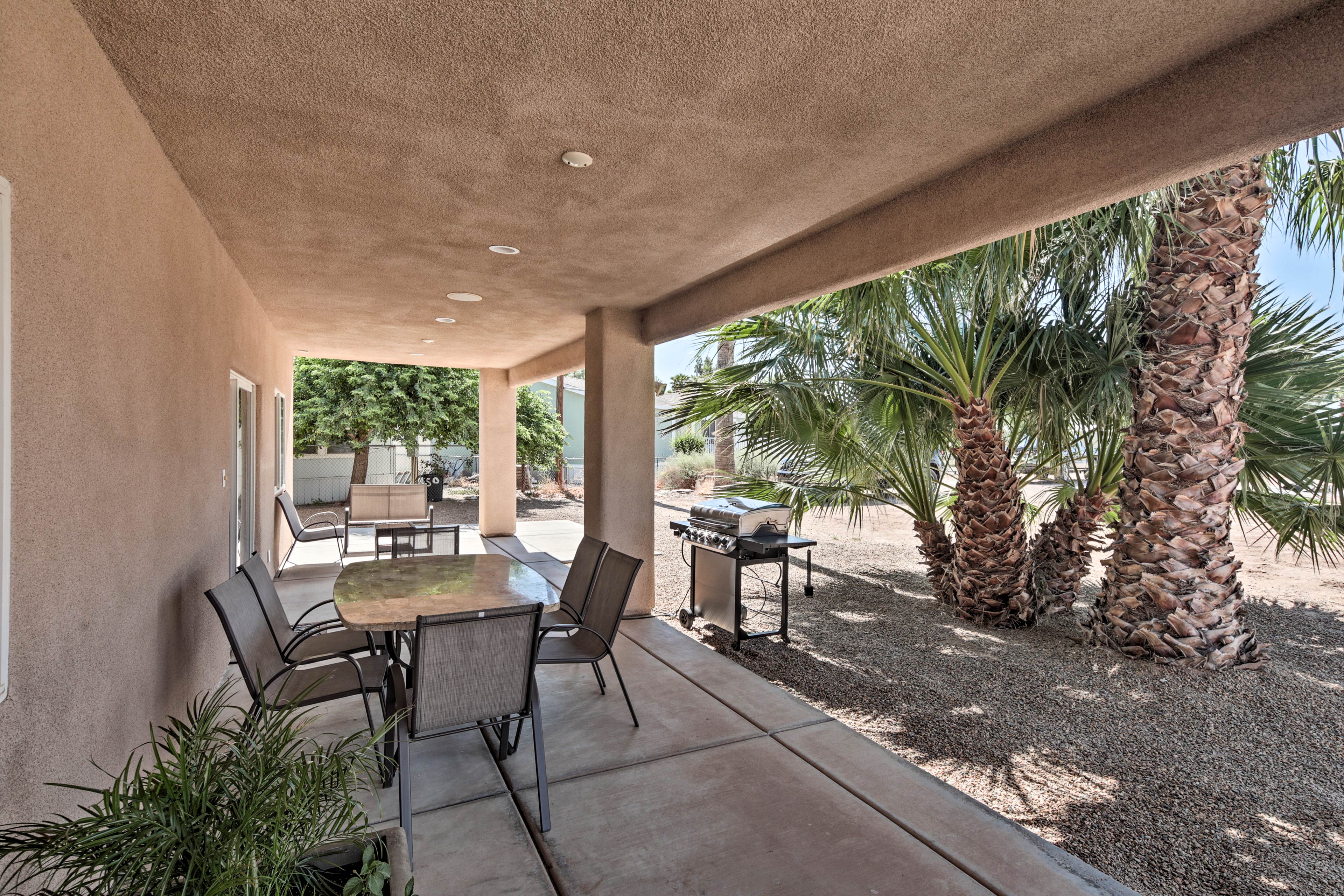 Property Image 2 - Sun-Soaked Colorado River Haven - Walk to Beaches!