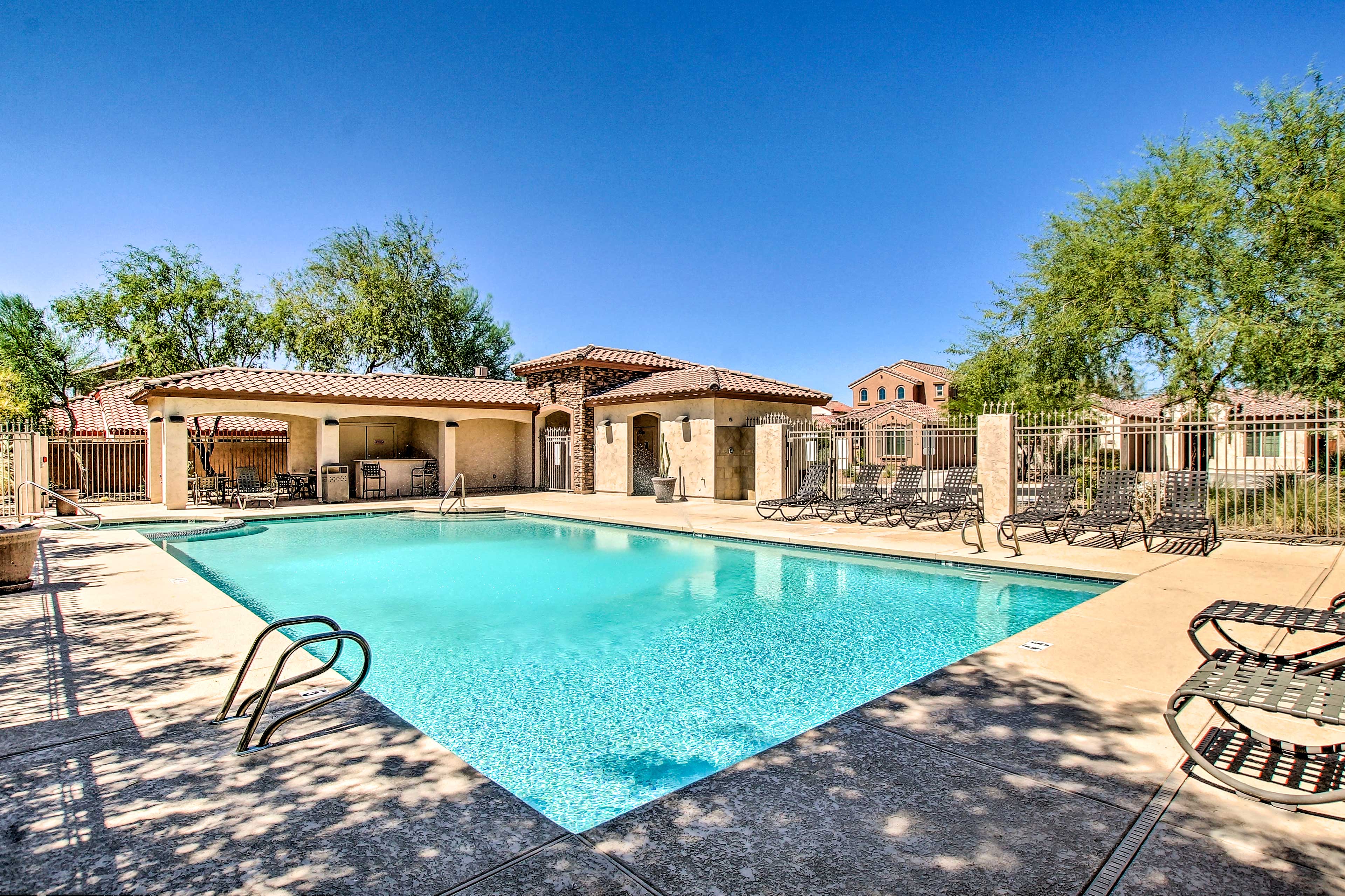 Property Image 2 - Retro Peoria Home w/ Pool & Hot Tub Access!
