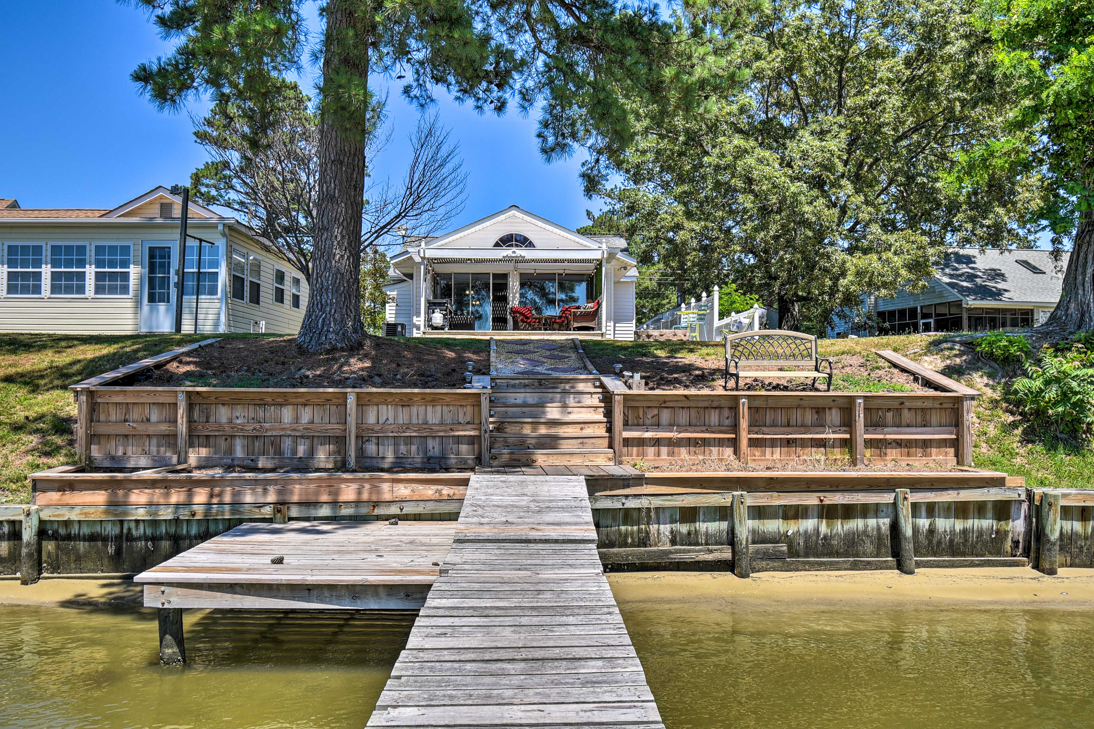 Property Image 1 - Riverfront Cottage: Fire Pit & Kayaks