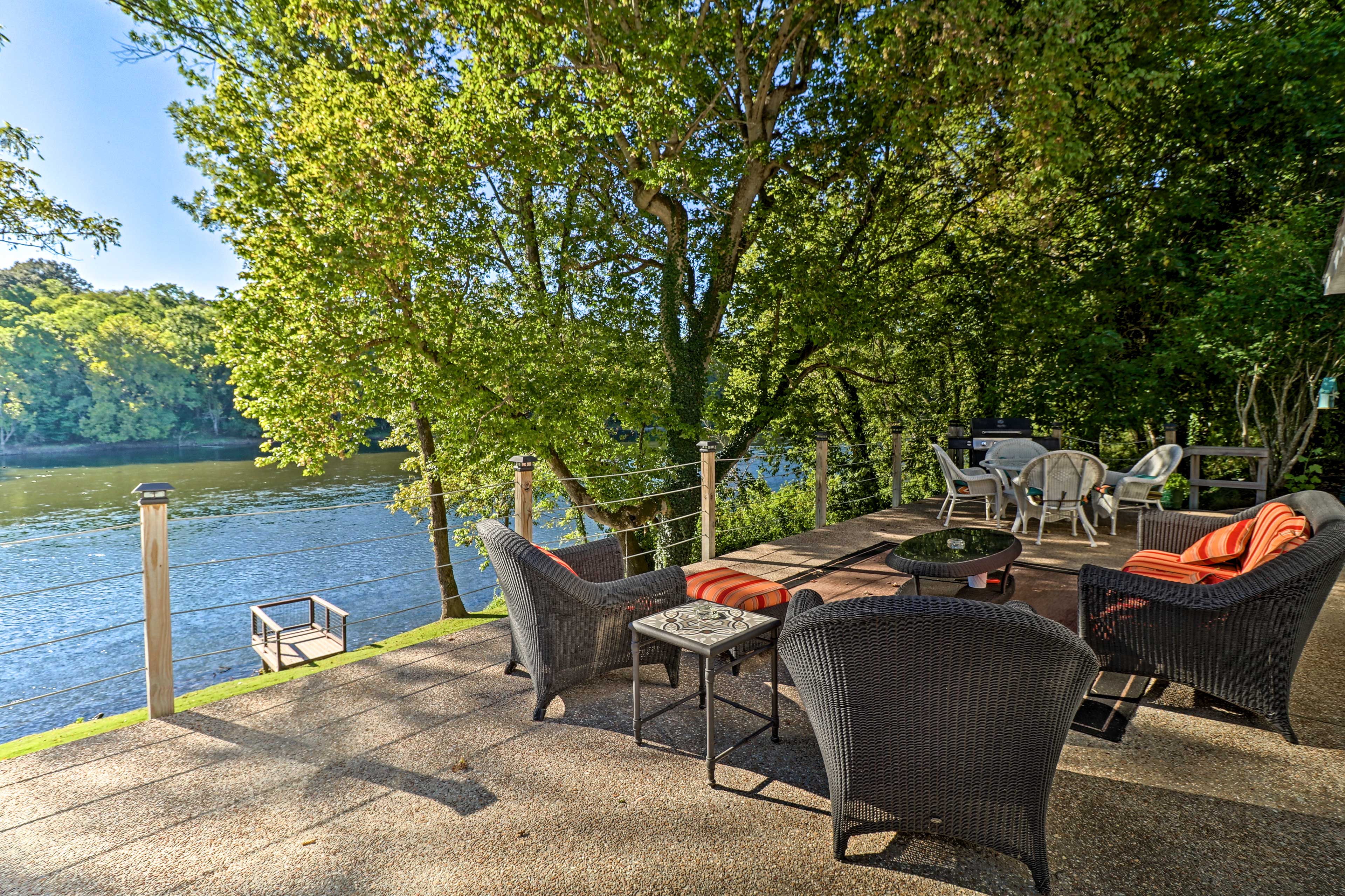 Property Image 1 - ’Riverside Hide-A-Way’ w/ Patio, BBQ, Fishing Pier