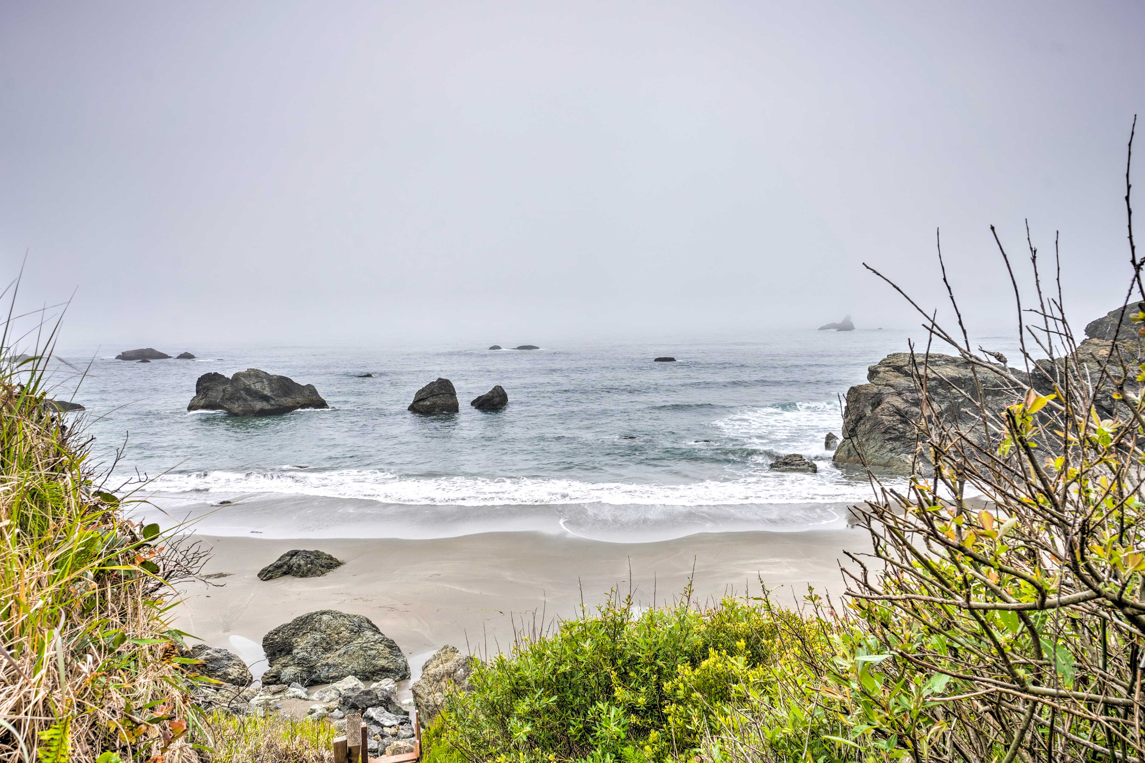 Property Image 2 - Serenity By The Sea - Chic Oceanfront Home w/ Deck