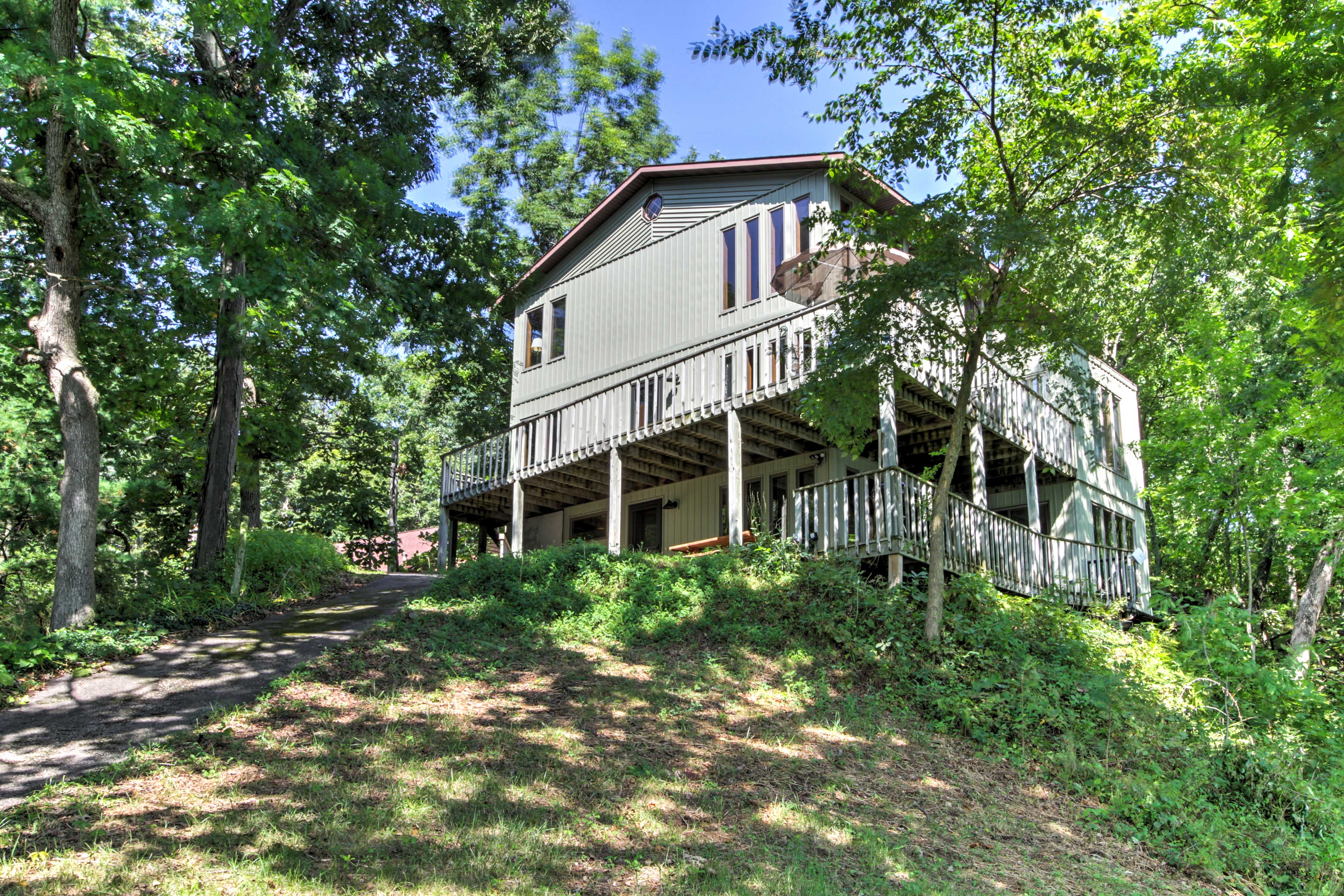 Property Image 2 - Waupaca Lakefront Home w/ Pool Table & Dock!