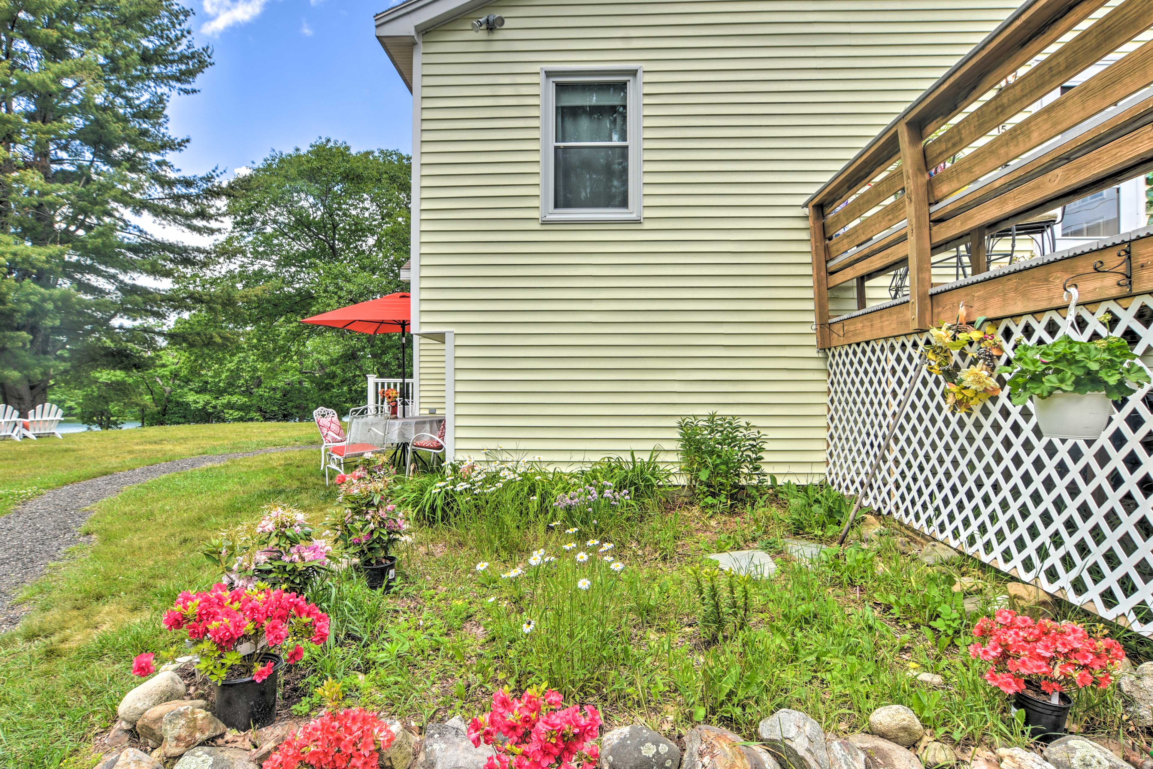 Property Image 2 - Ocean Inlet Cottage w/ Deck & Grill!