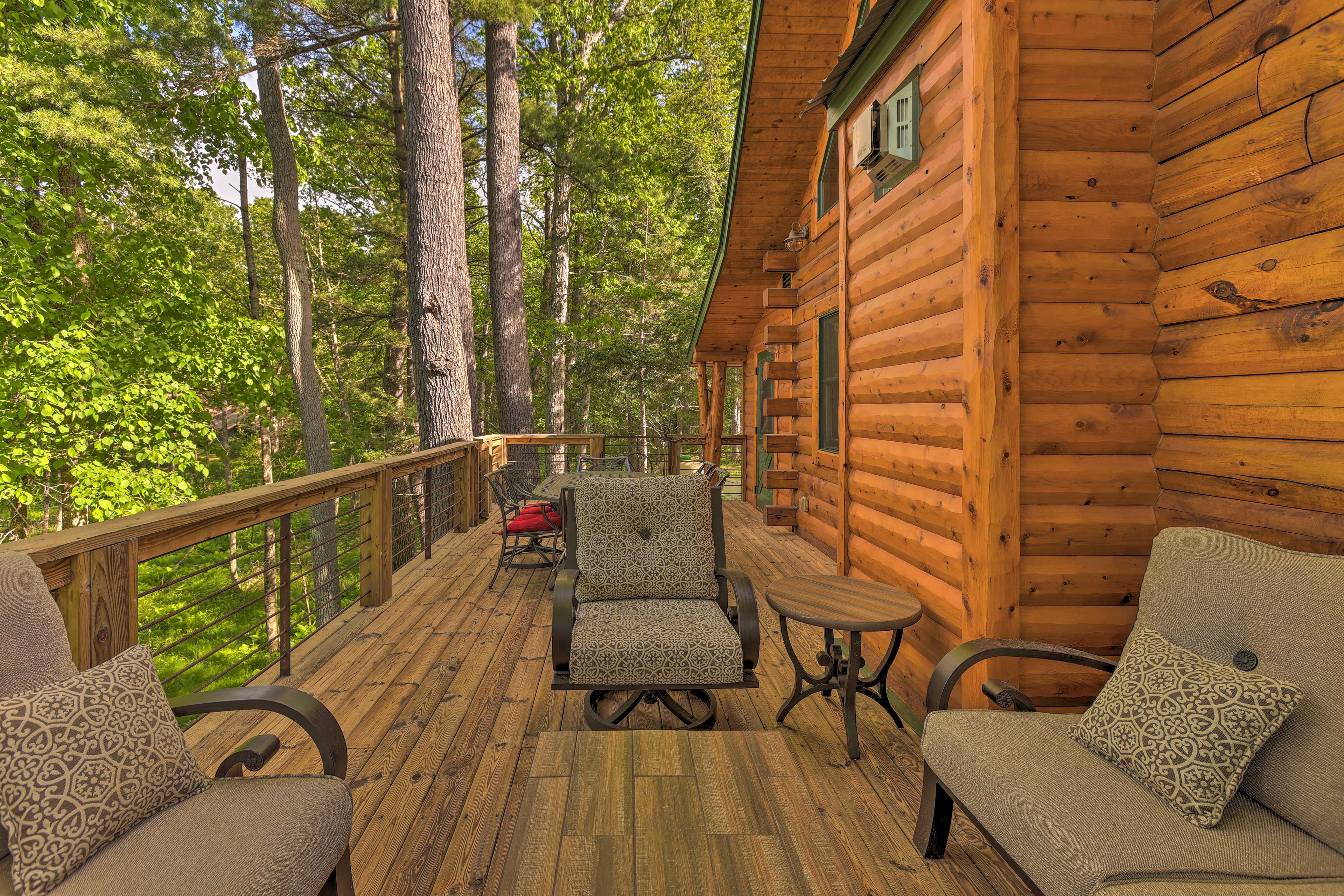 Property Image 1 - ’Rainbow Lodge’ at Scenic Double J River Camp