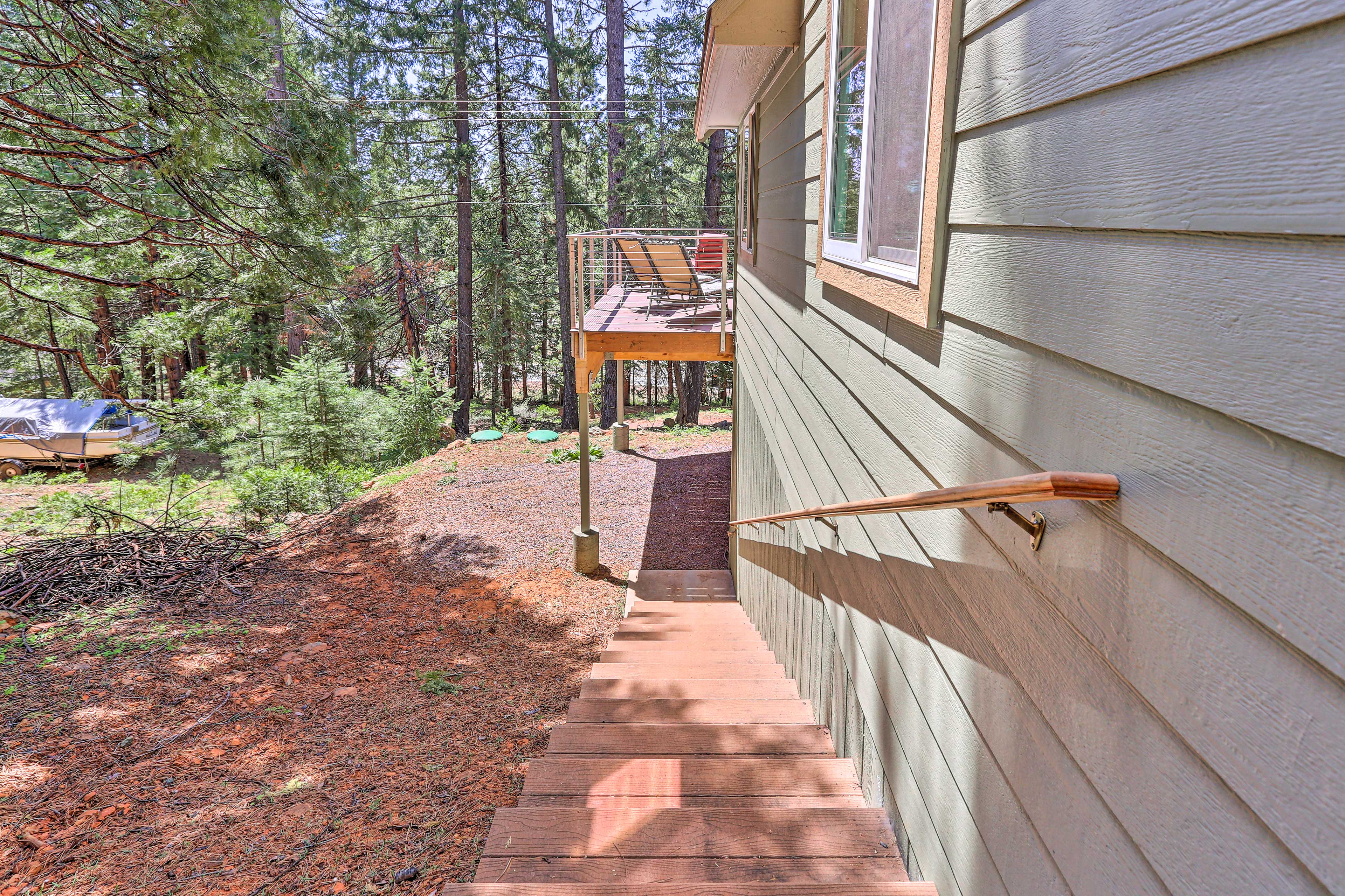 Rustic Retreat w/ Deck: Steps From Lake Almanor!