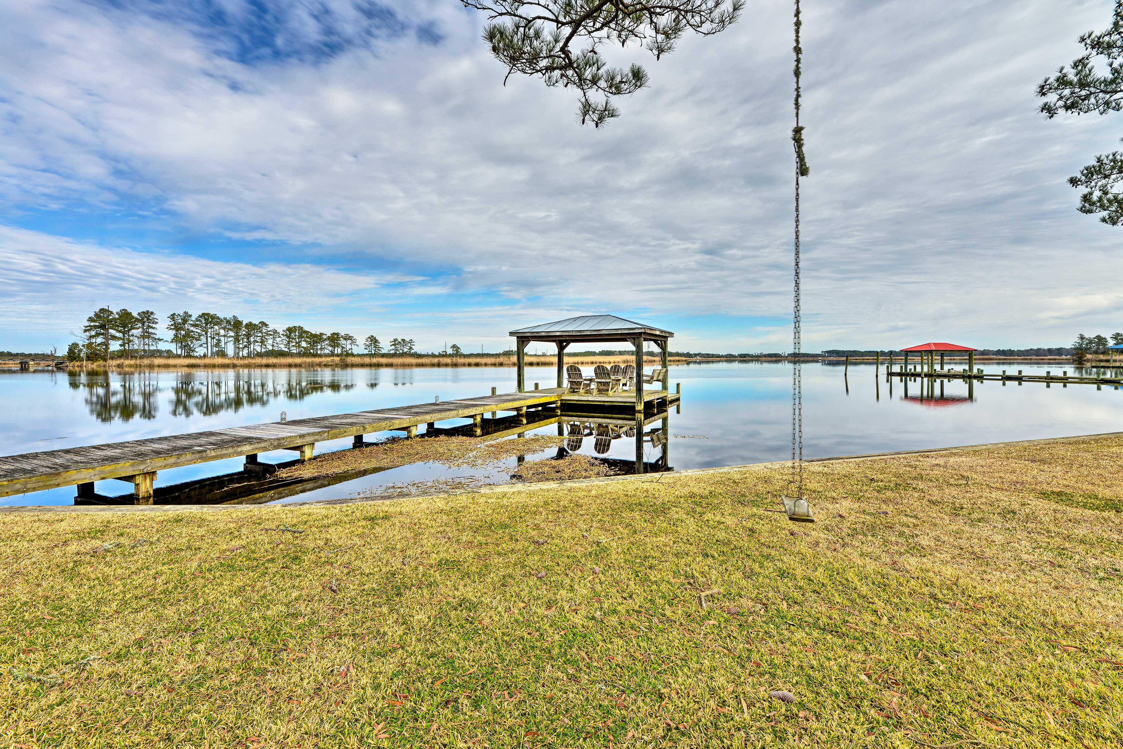 Property Image 1 - Waterside Belhaven House & Cottage w/ Porch & Dock