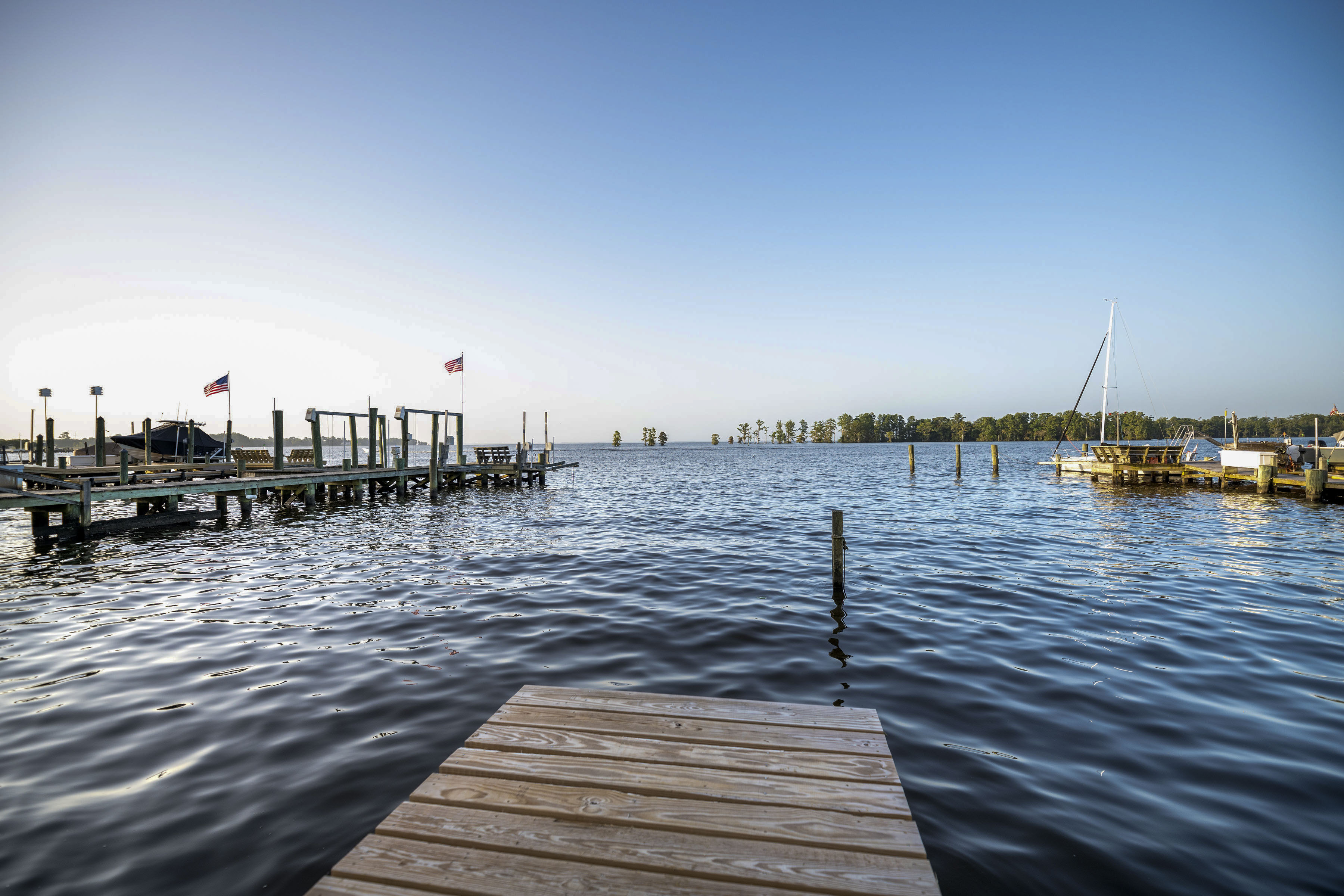 Property Image 1 - Waterfront Edenton Bay Cottage - Walk to Dtwn