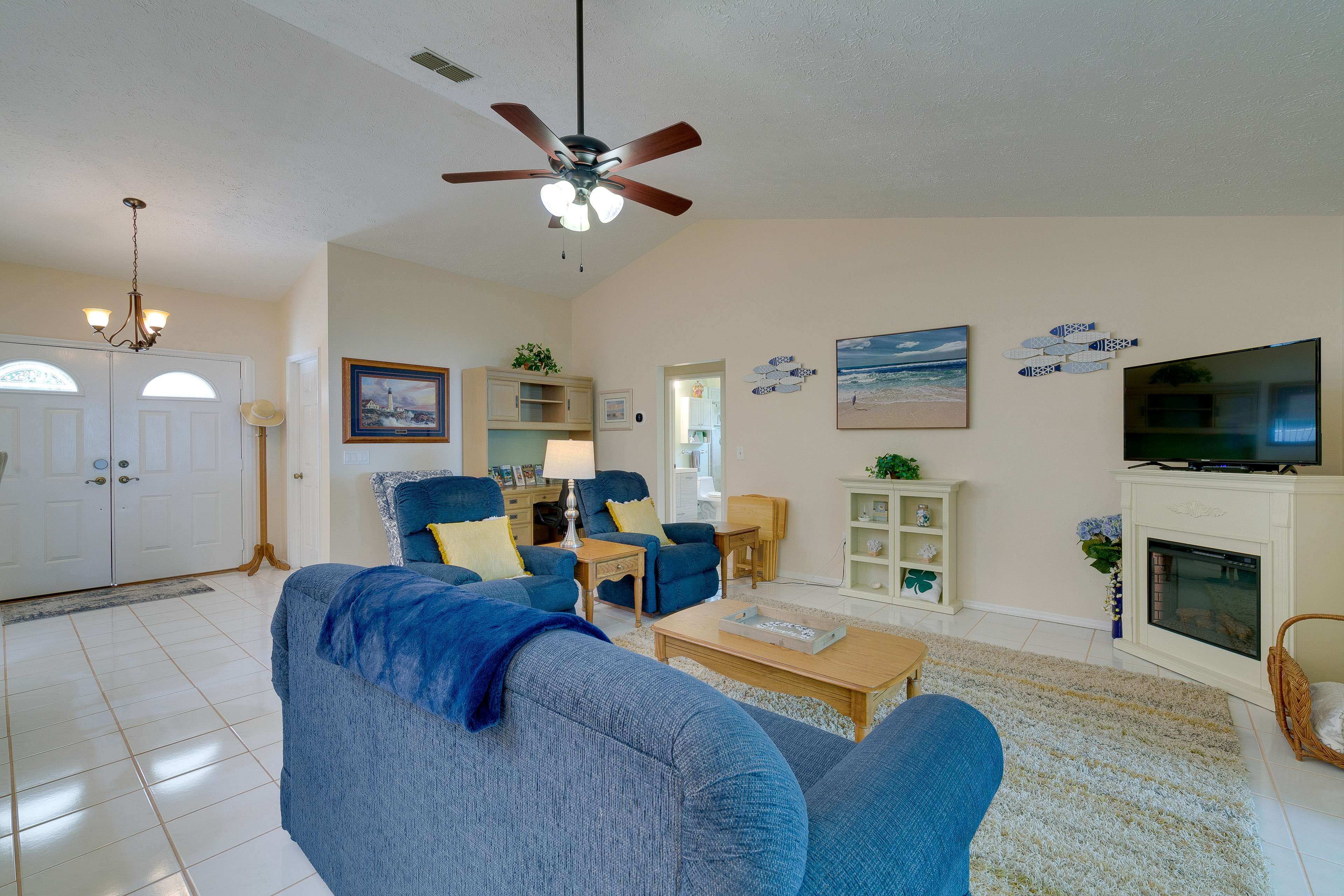 Crystal River Vacation Rental on Canal!