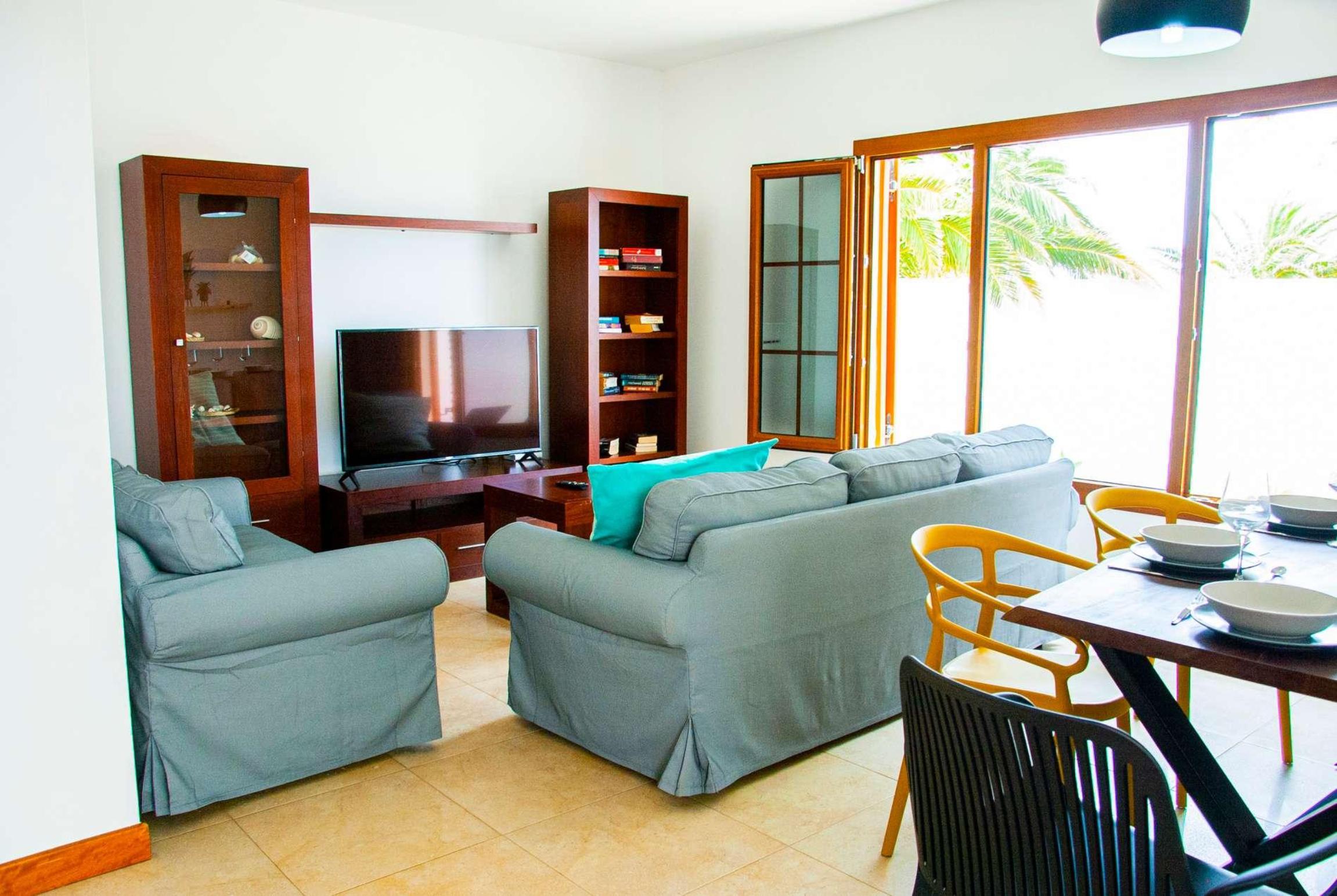 Property Image 2 - 4 Bed/3 bath,Pool table,Air-con,built in BBQ, Property Image 2 - 4 Bed/3 bath,Pool table,Air-con,built in BBQ,