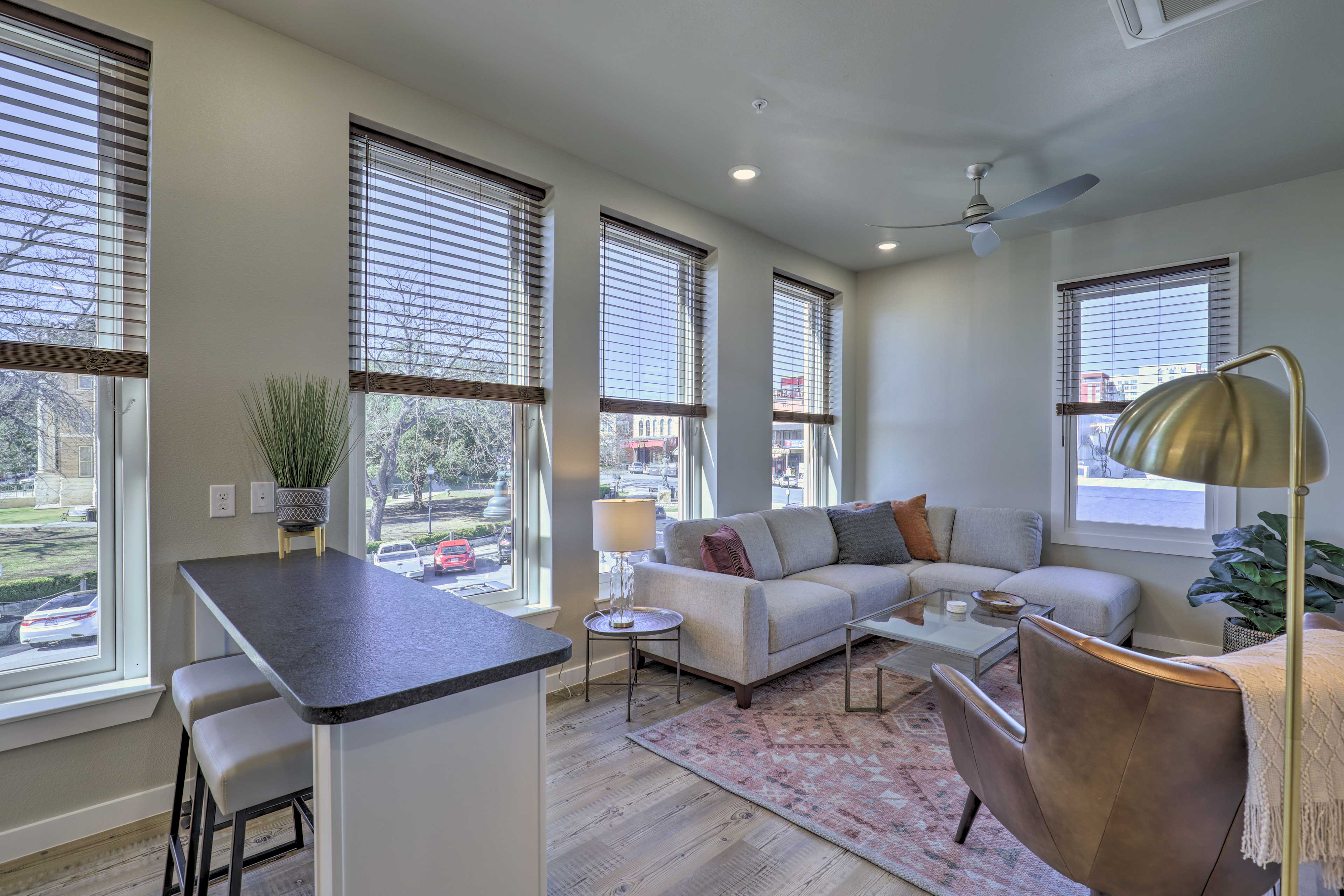 Property Image 2 - Stylish San Marcos Apt in the Heart of Dwtn!