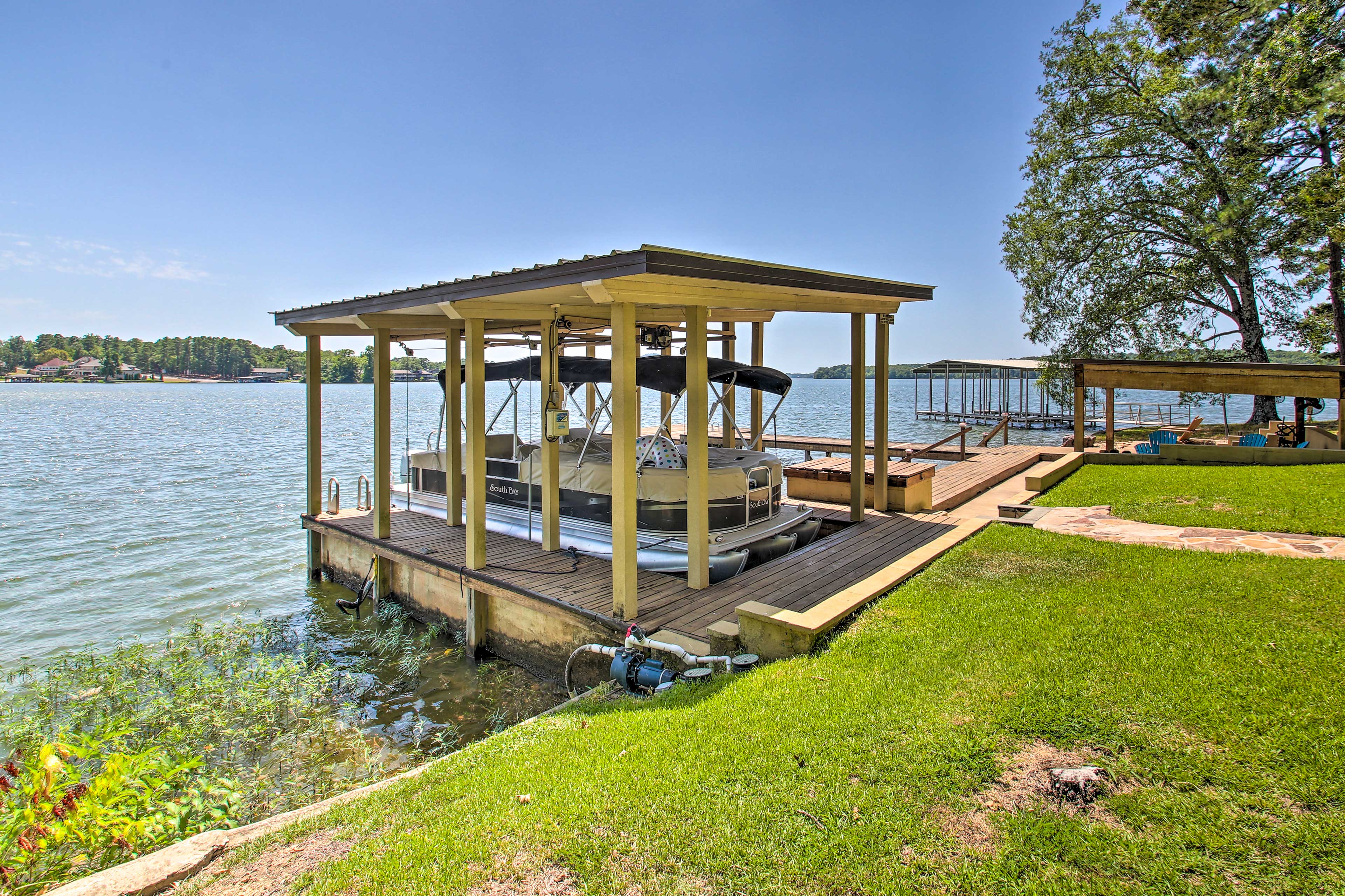 Property Image 2 - Waterfront Lake Hamilton Home w/ Private Dock