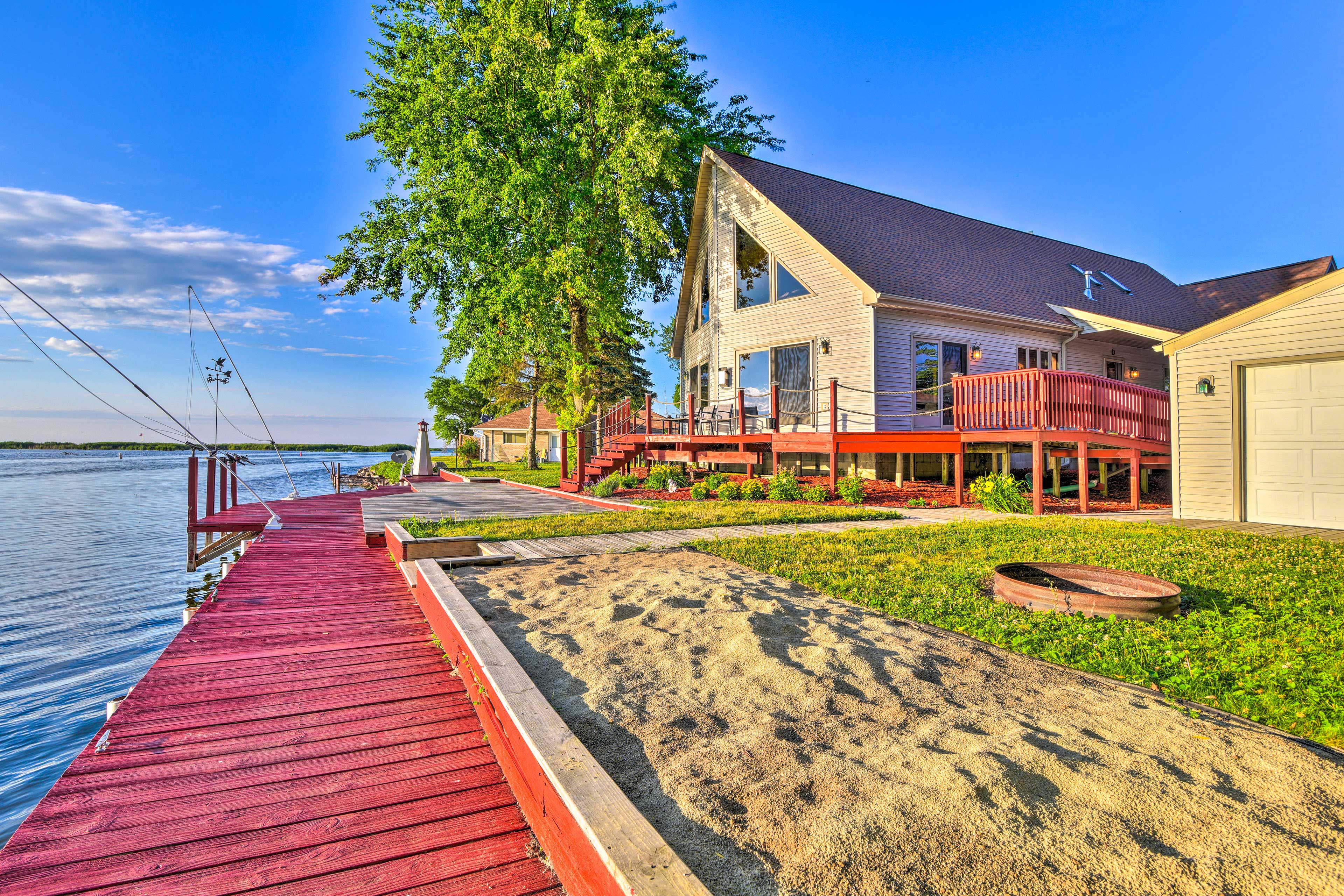 Waterfront Saginaw Bay Retreat w/ Boat Dock!