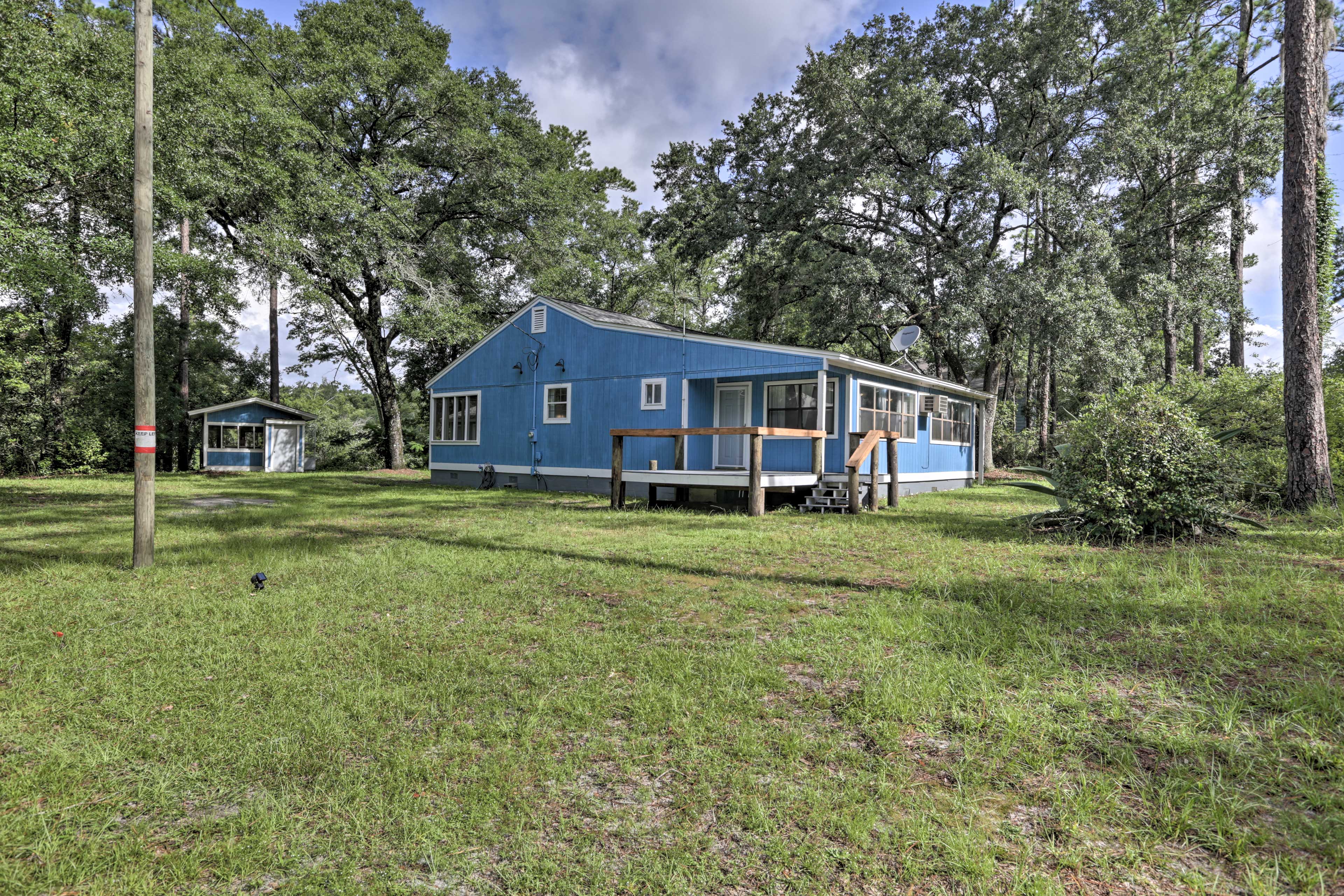 Waterfront Sopchoppy Hideaway w/ 2 Kayaks!