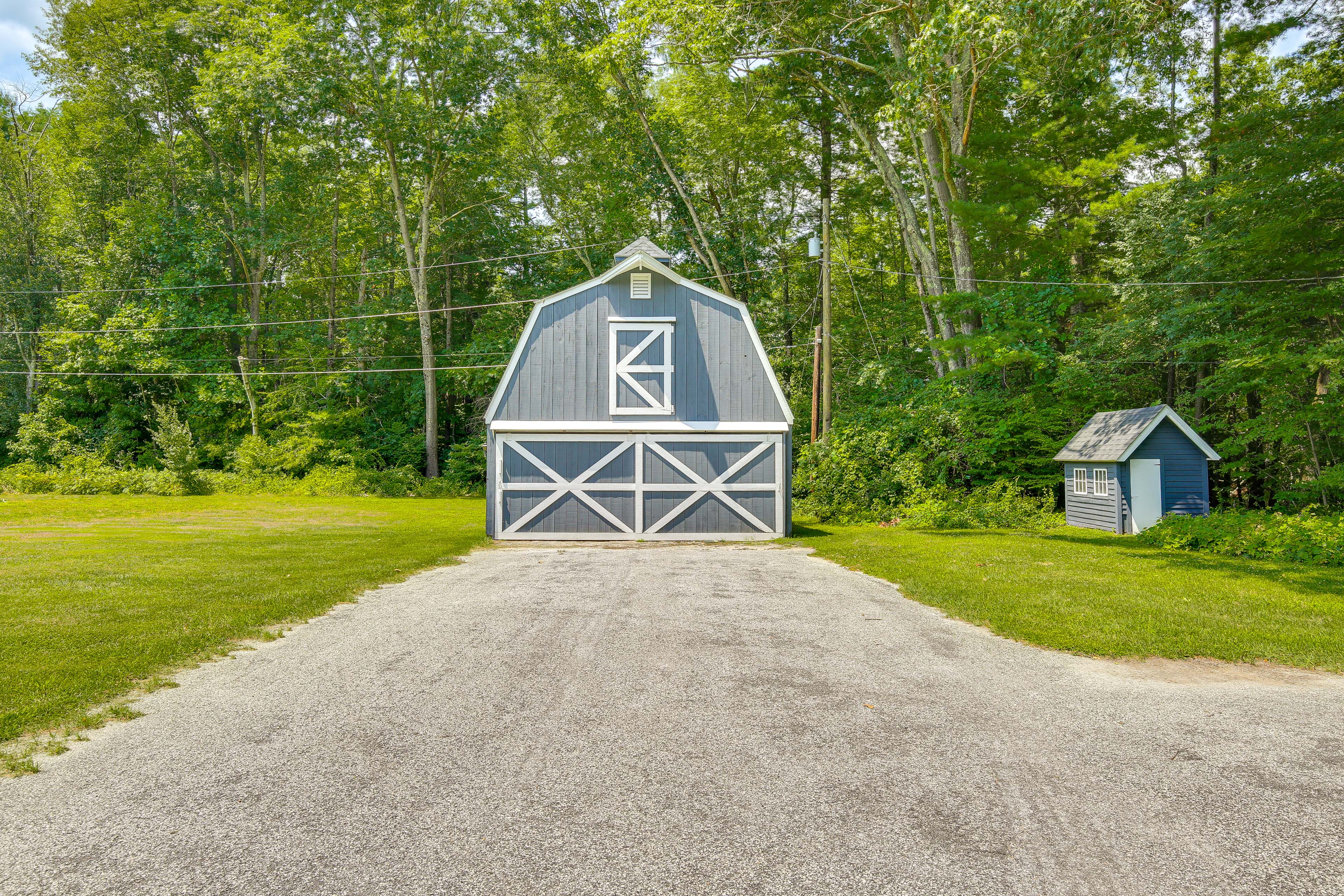 Skiing & Hiking: Water-View Home in the Berkshires