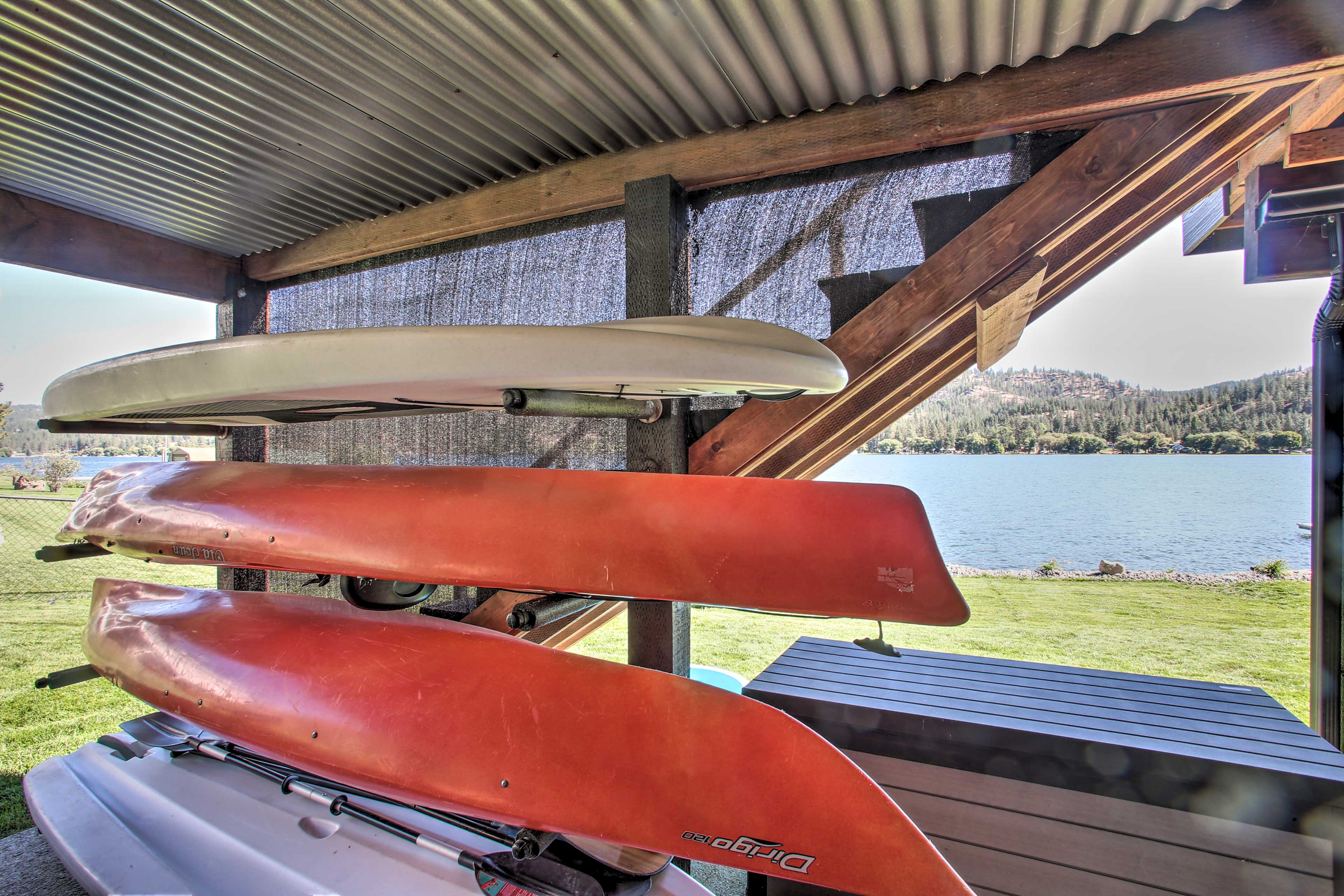 Lakefront Retreat w/ Kayaks, Paddle Boards & Deck!