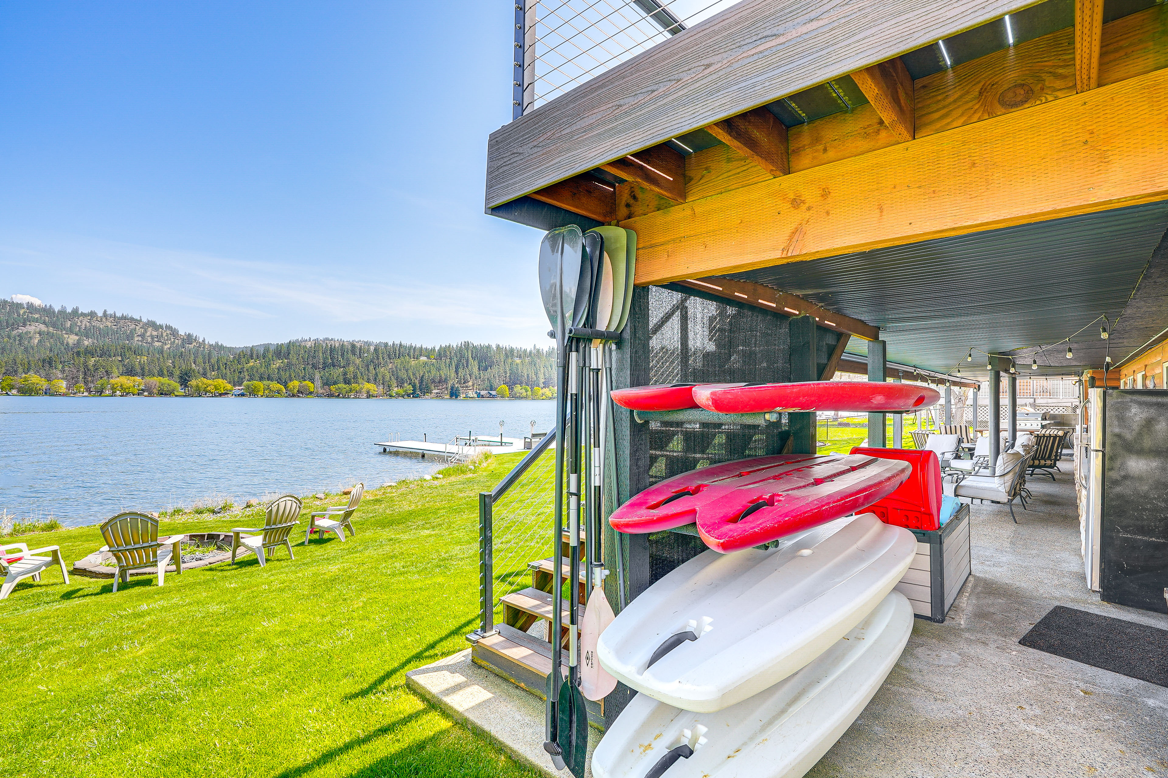 Lakefront Retreat w/ Kayaks, Paddle Boards & Deck!