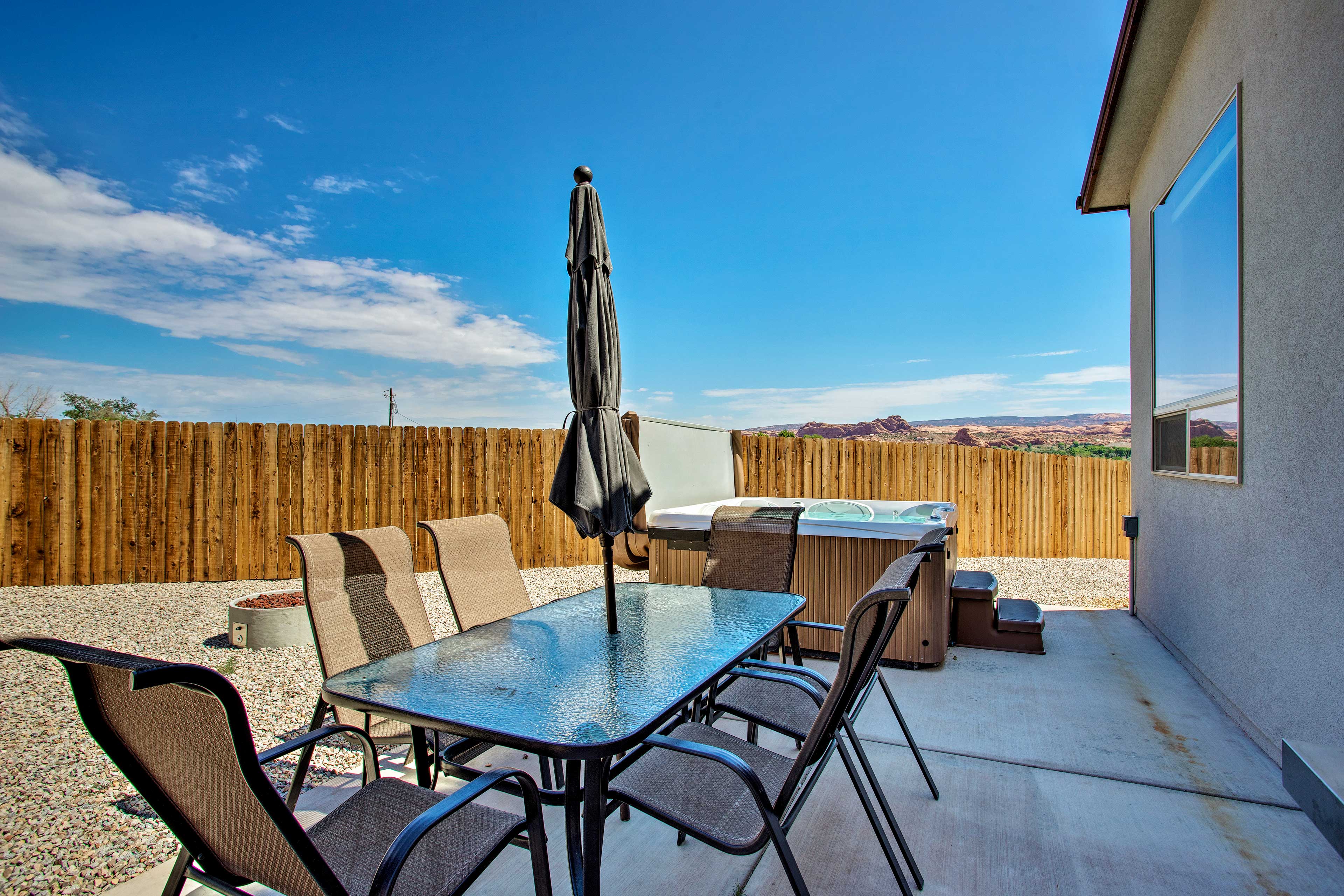 Property Image 2 - Upscale Moab Townhome w/ Hot Tub: 20 Min to Arches