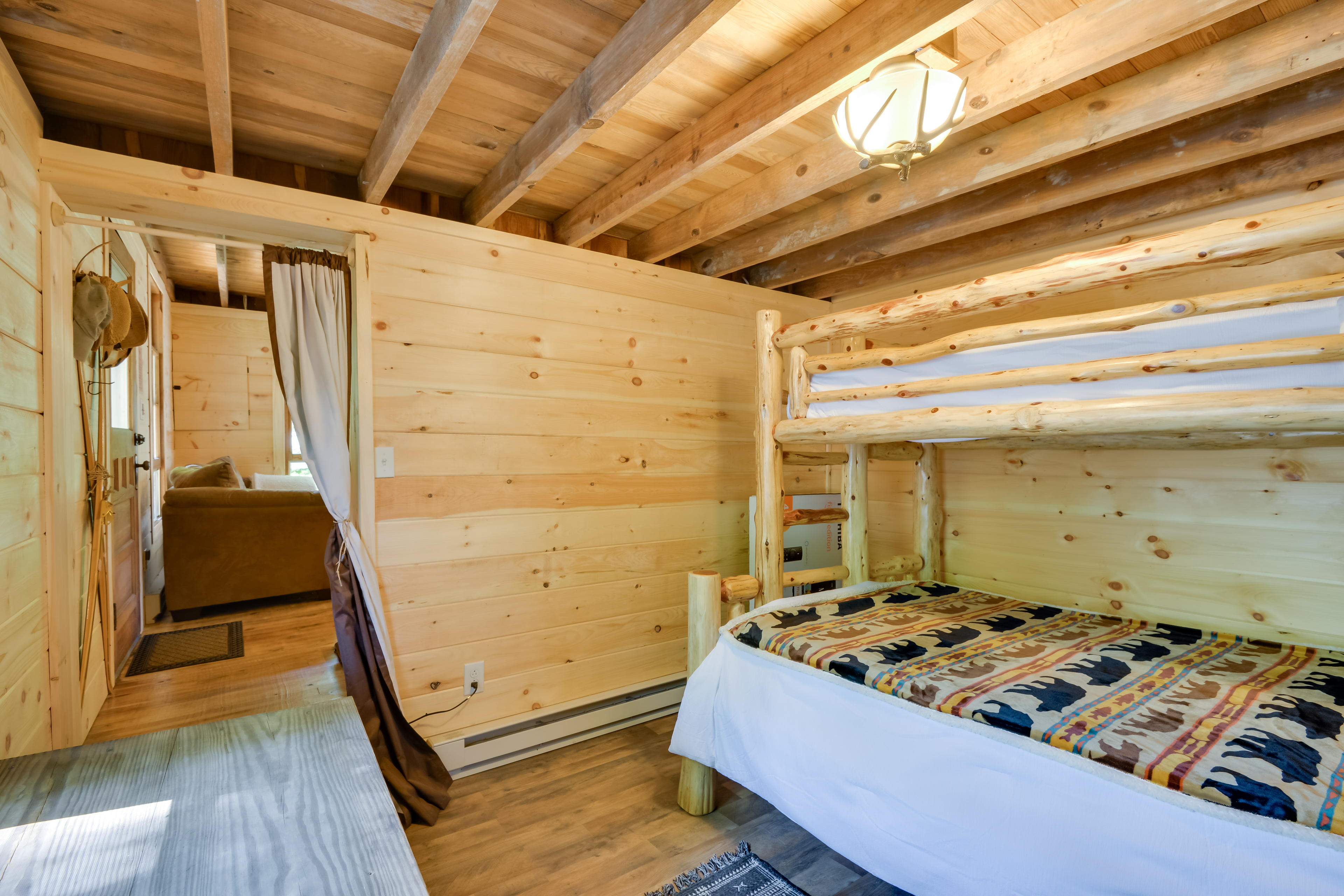 Adirondacks Cabin w/ Fire Pit on Otter Lake!