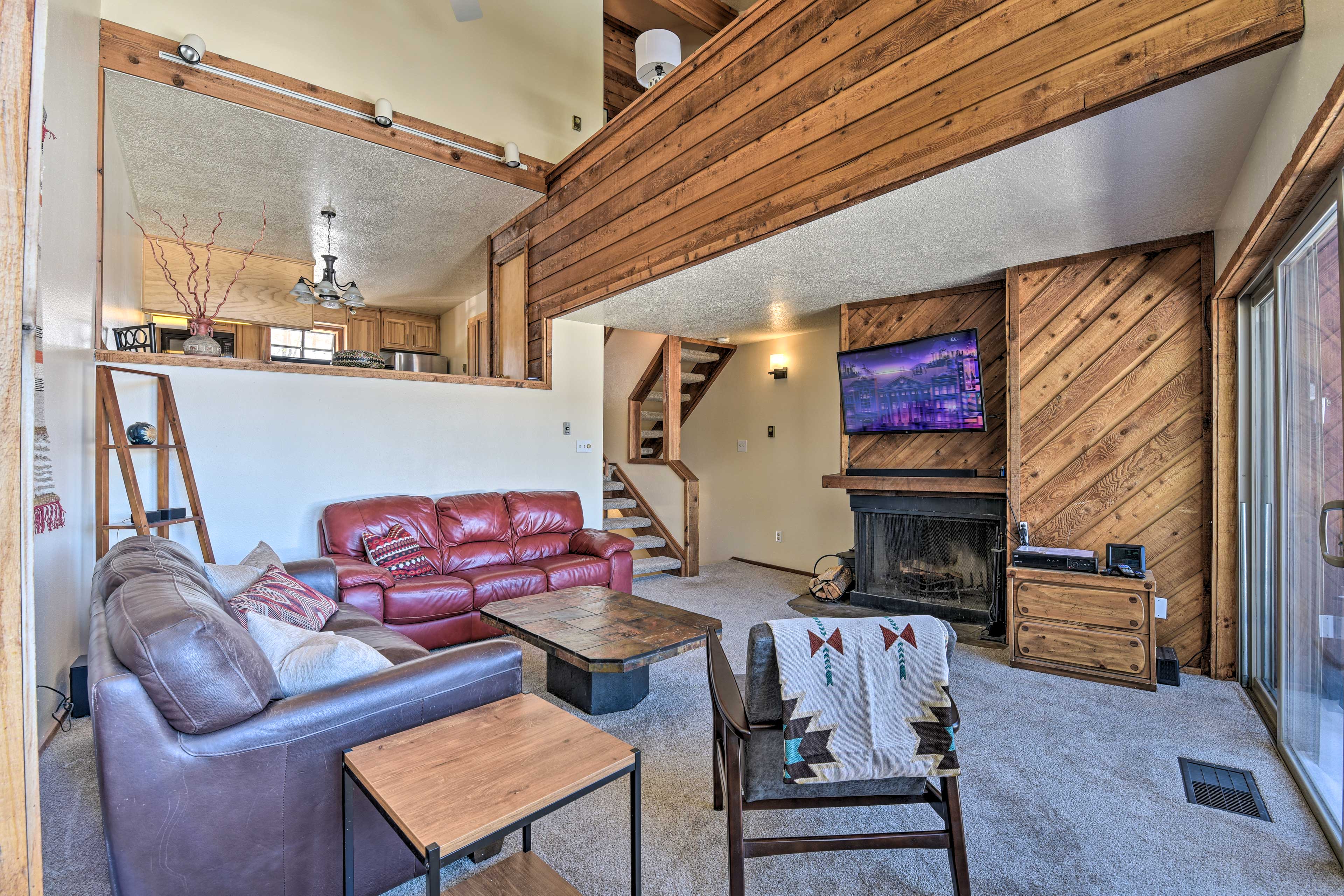 Property Image 1 - Warm Townhome w/ Sauna at Angel Fire Ski Lift