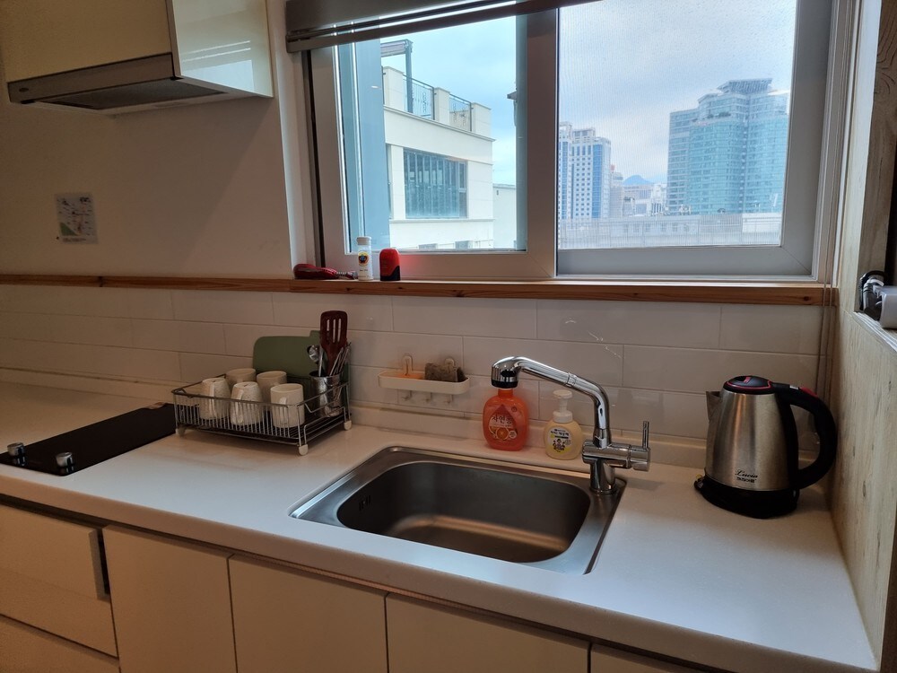 Great location 2 bedroom home in Seoul 301