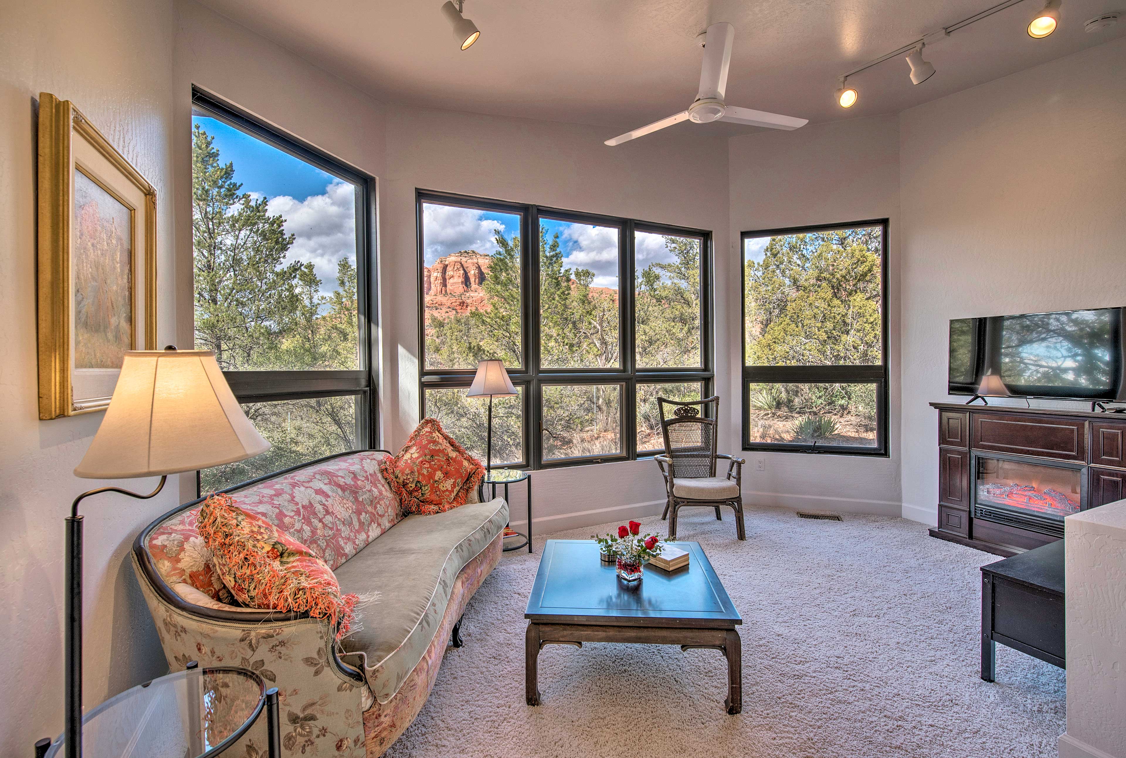Property Image 1 - Sedona Apartment w/ Private Patio & Red Rock Views