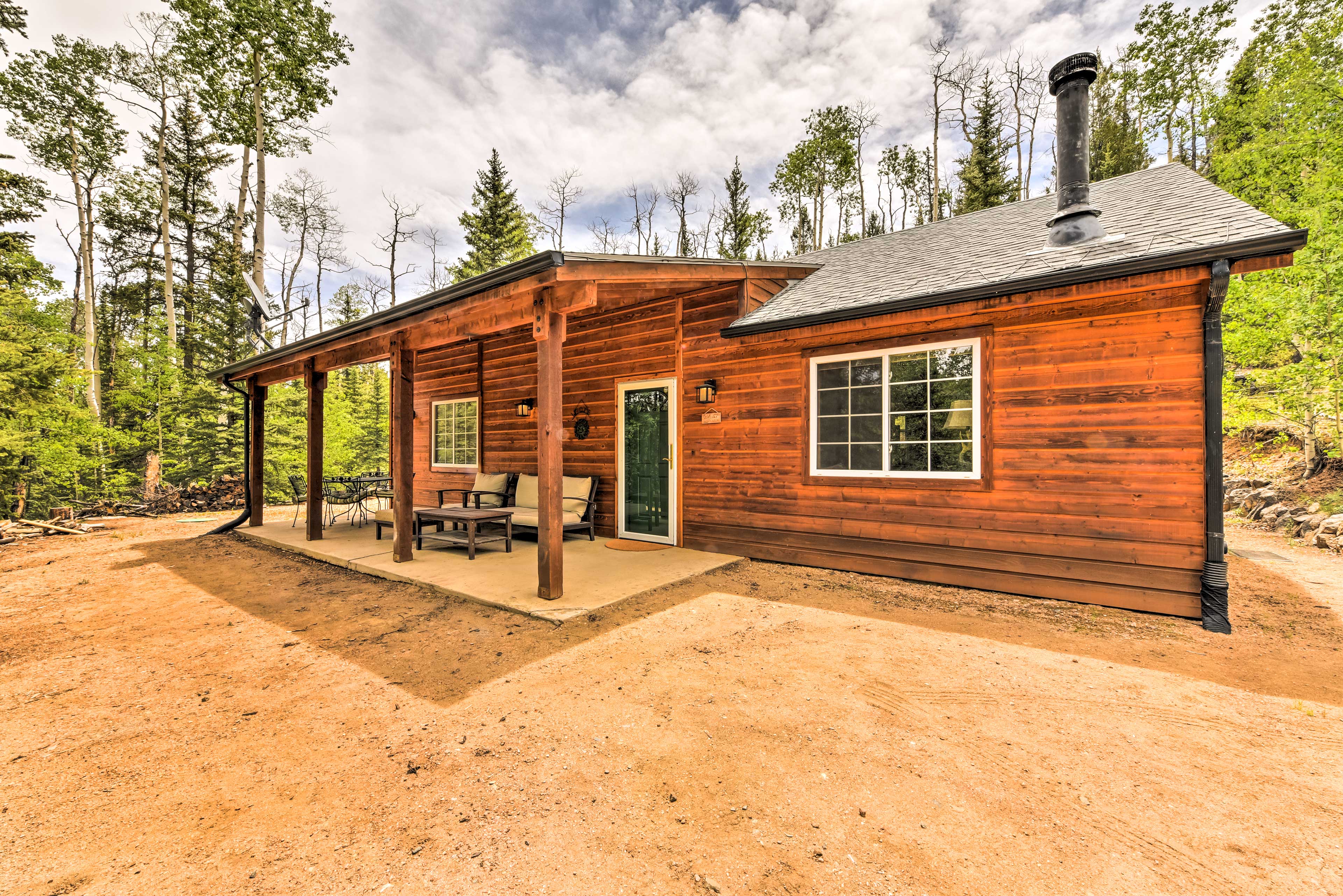 Property Image 1 - Como ’Bobcat Trail Cabin’ on 3 Acres Near Fishing!
