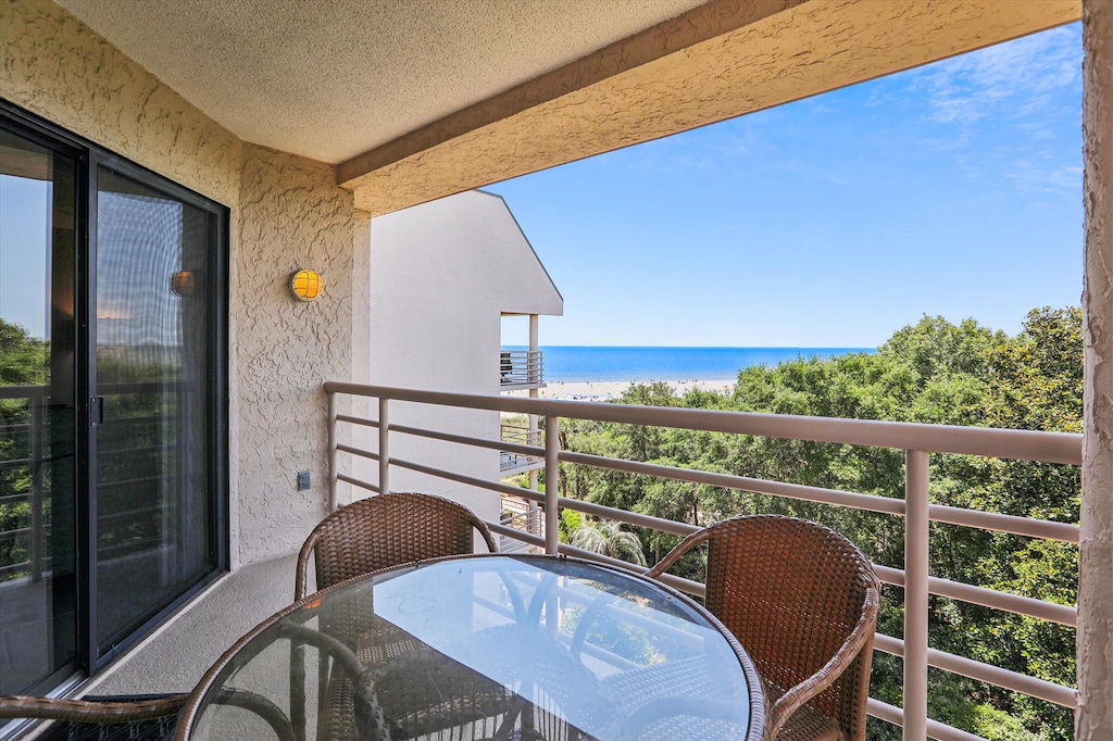 Private 5th Balcony with Ocean Views at 3530 Villamare