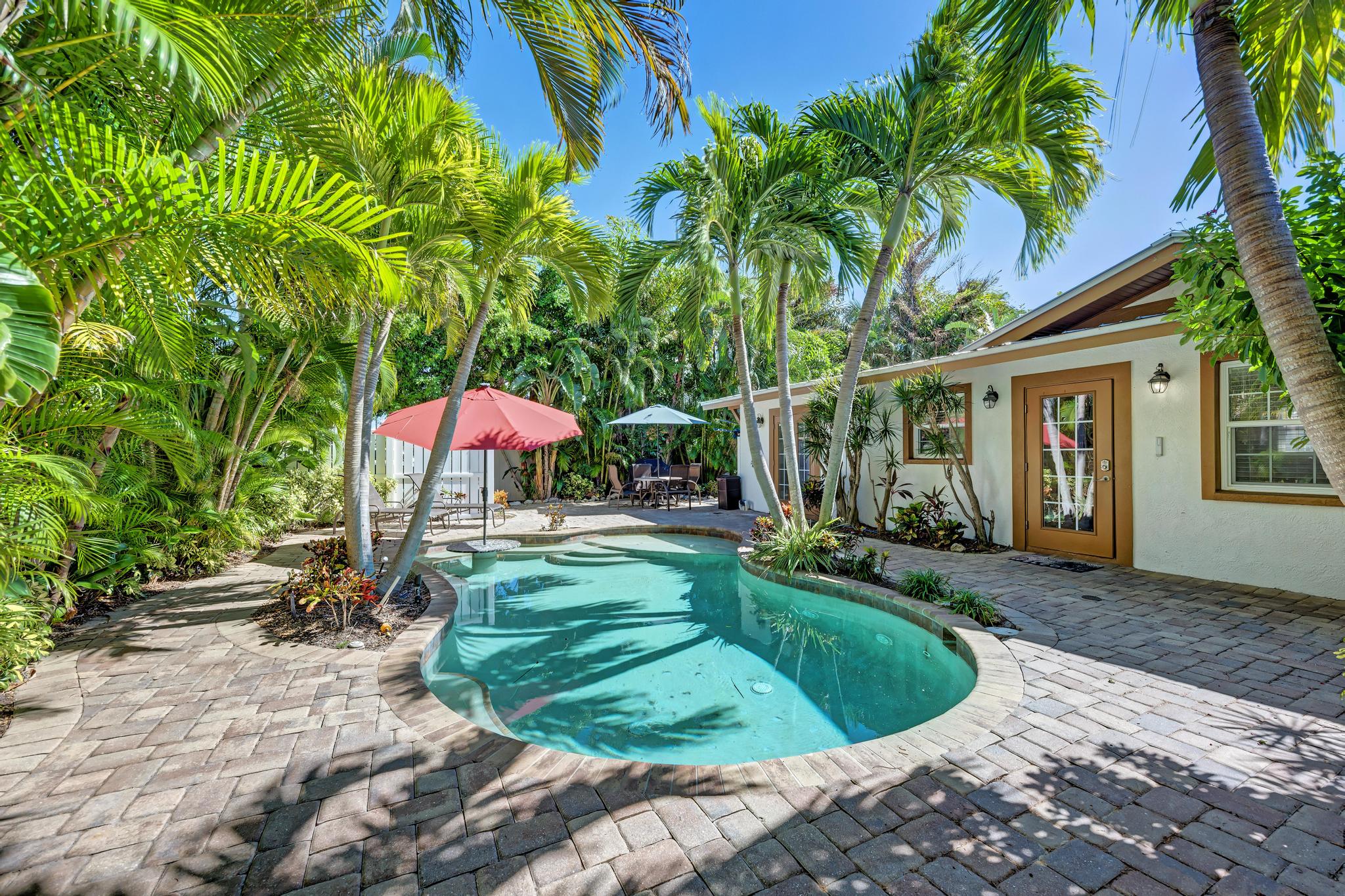 Anna Maria Island Edgewater Bungalow