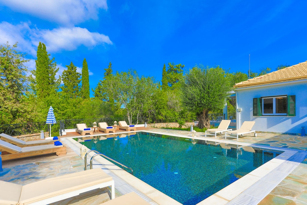 Sunny terraces all day long