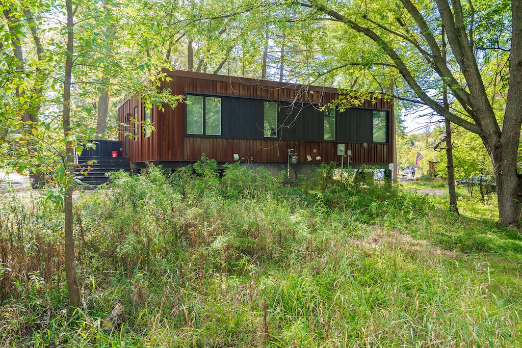 Built on beautiful wooded marshland which attracts many birds and wildlife