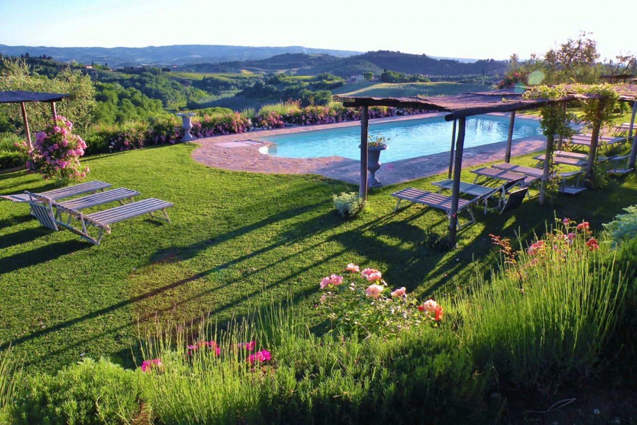 Property Image 2 - Fabulous suite with shared pool in central Tuscany