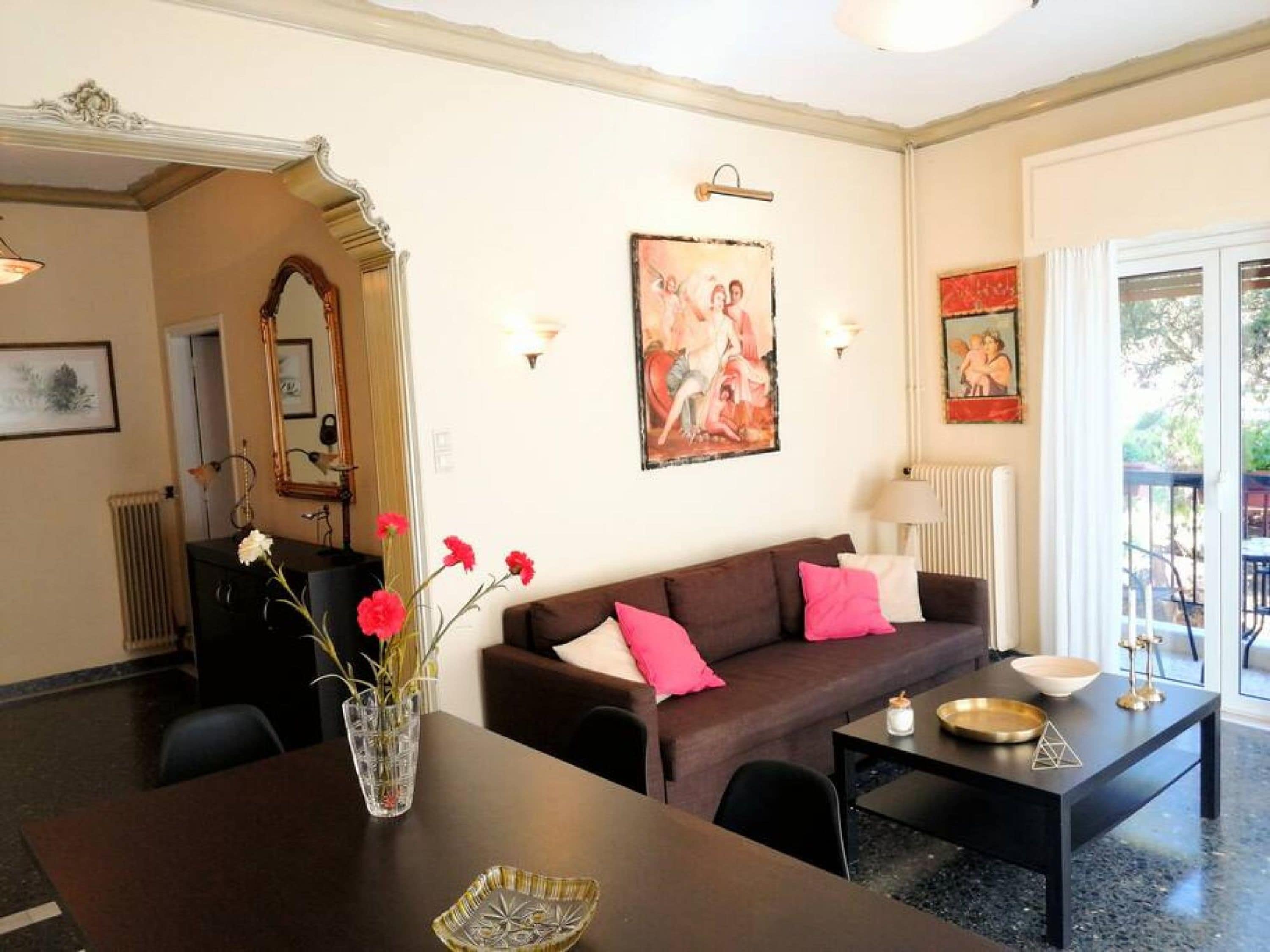 Property Image 2 - Elegant apartment in Acropolis with roof garden