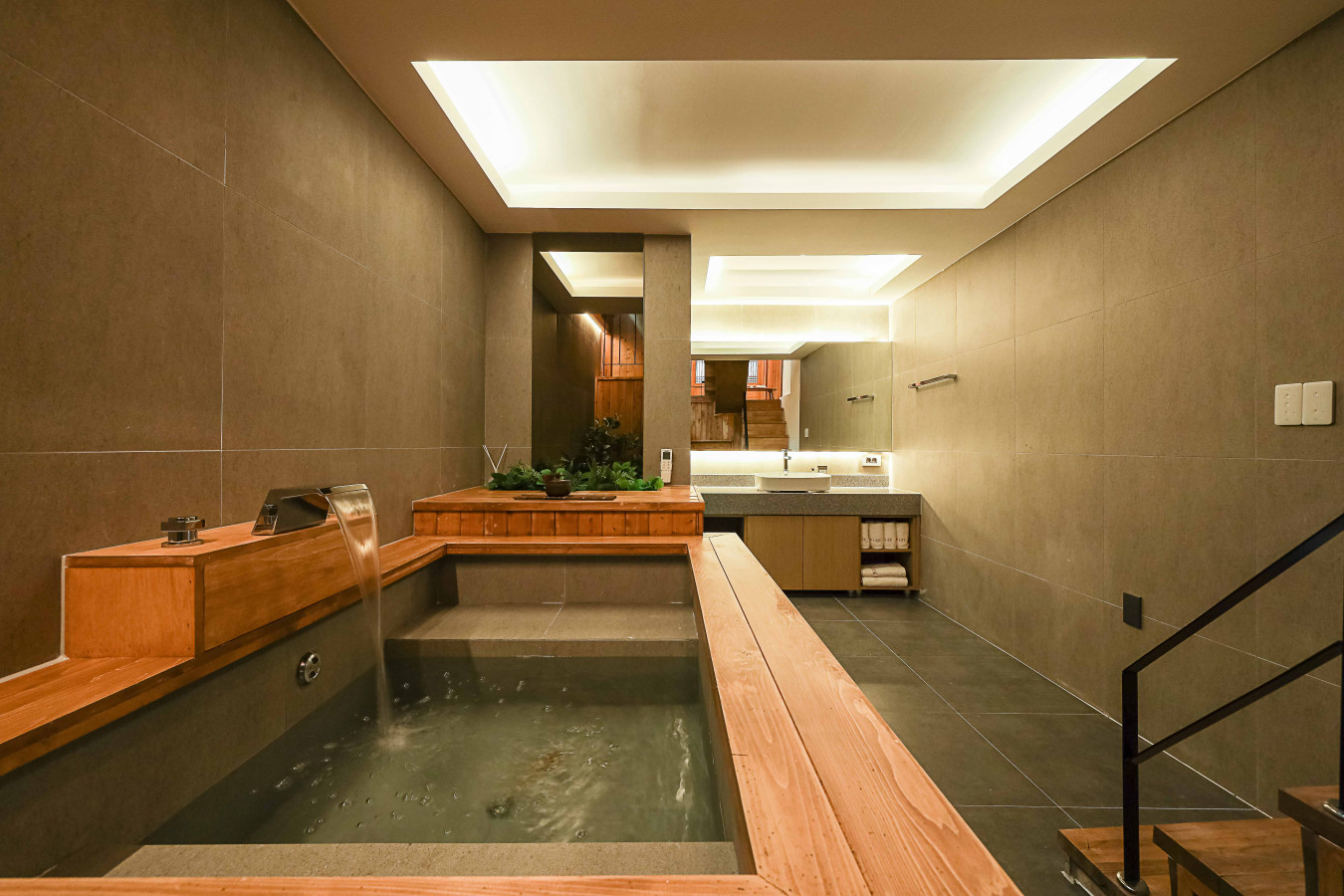 Property Image 1 - Luxury Hanok with private bathtub - SN10