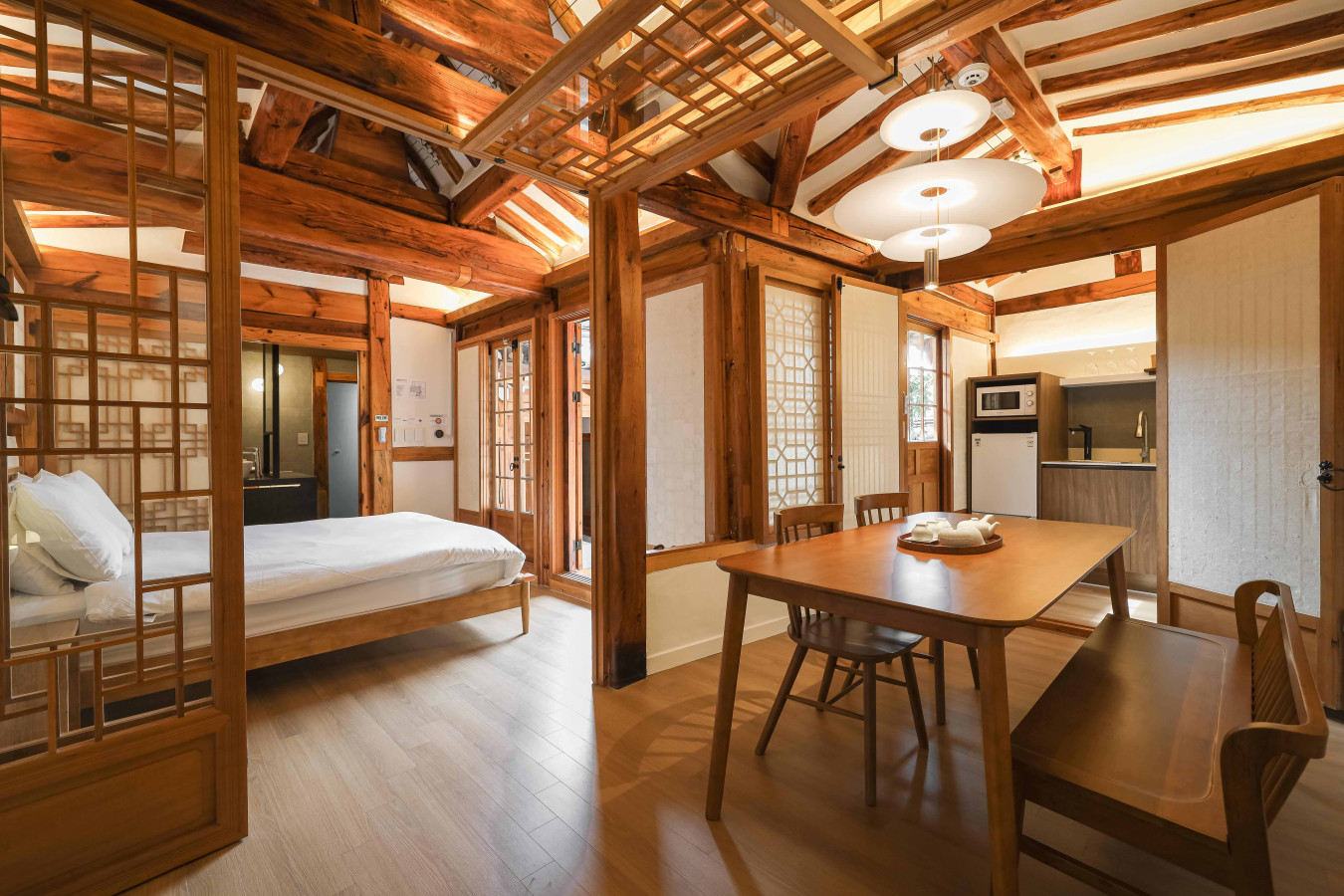 Property Image 2 - Luxury Hanok with private foot bathtub - SN10