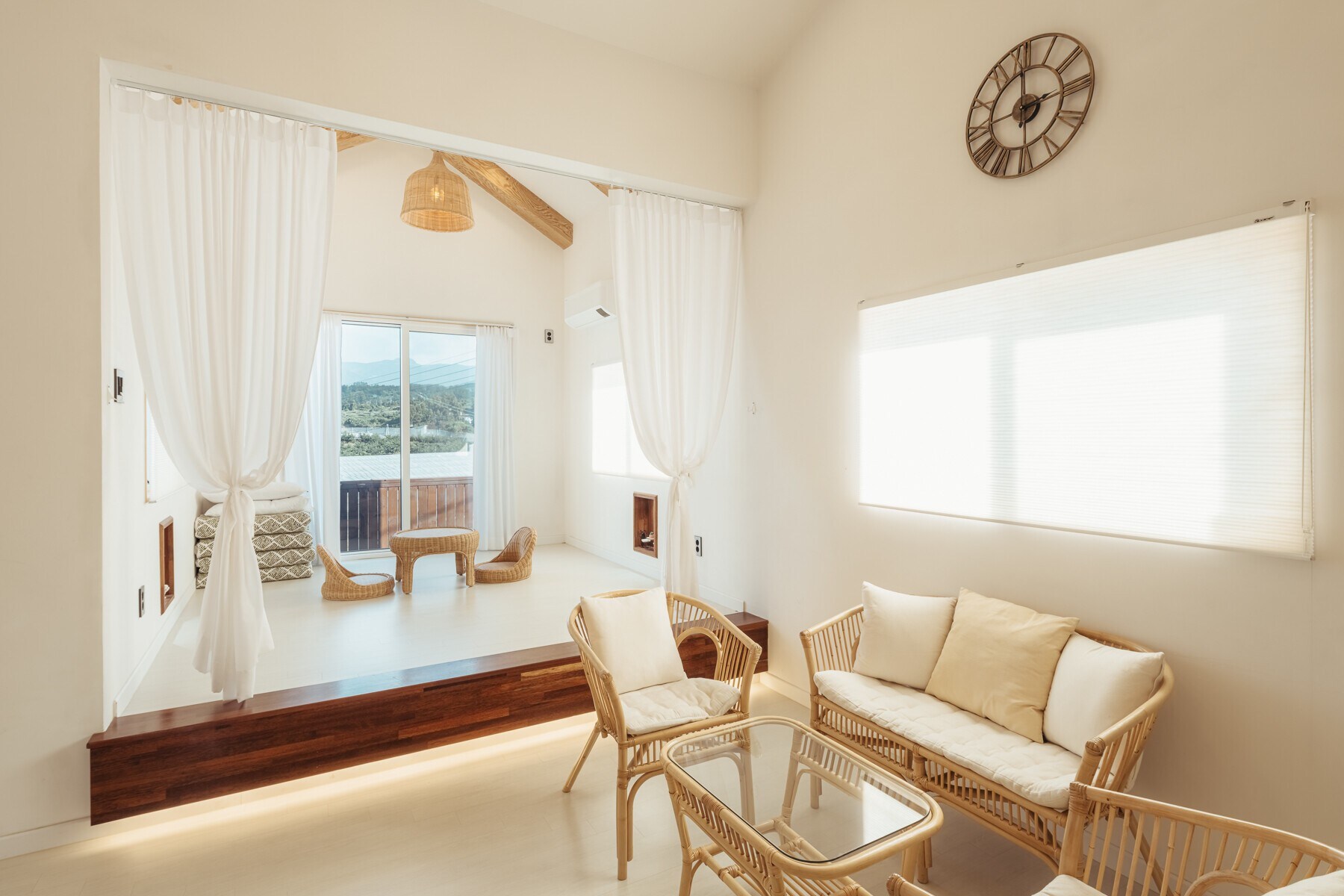 Property Image 1 - Gorgeous Light Filled Villa with Private Spa in Jeju 2