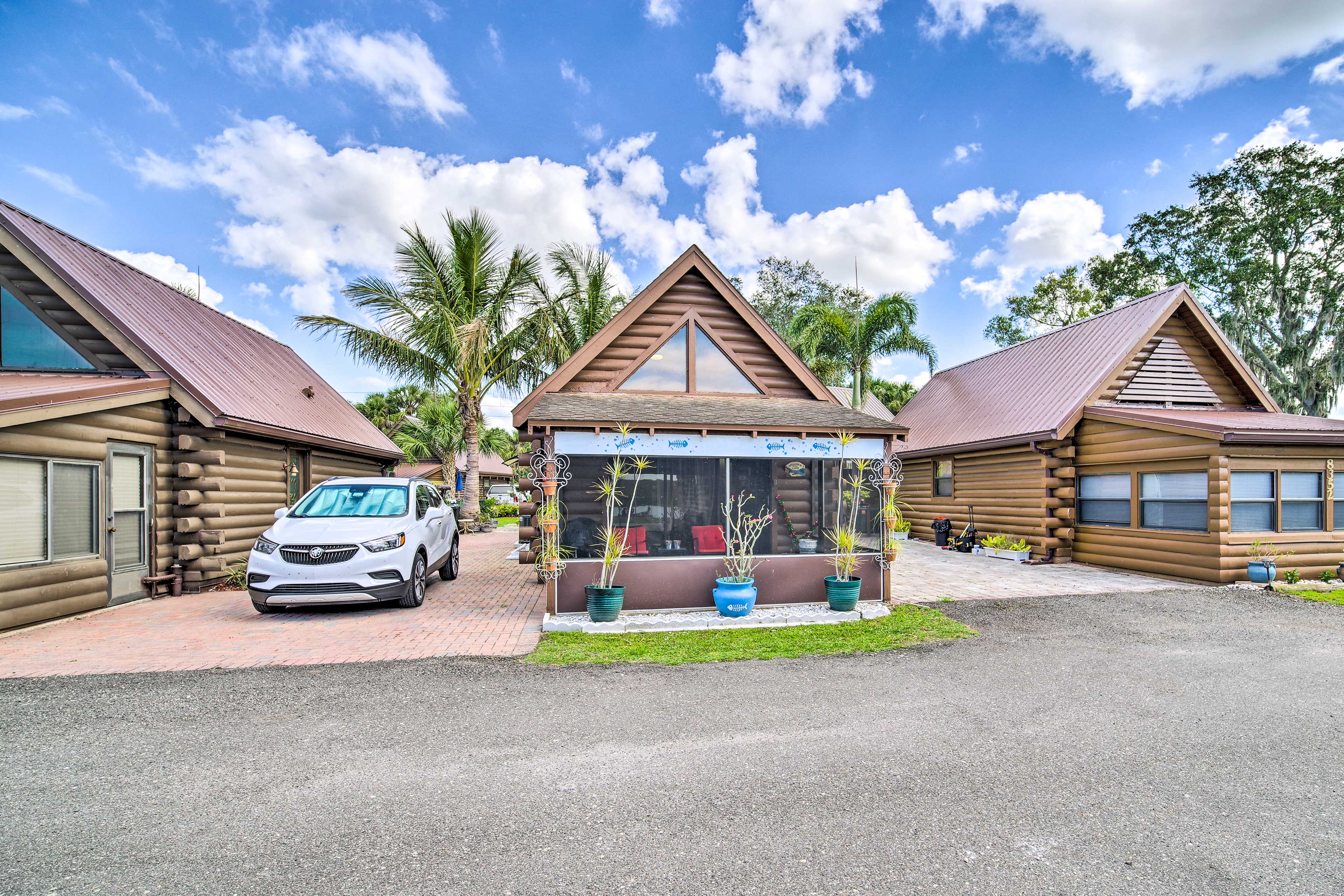 Property Image 2 - Okeechobee Cabin in Waterfront Community w/ Dock!