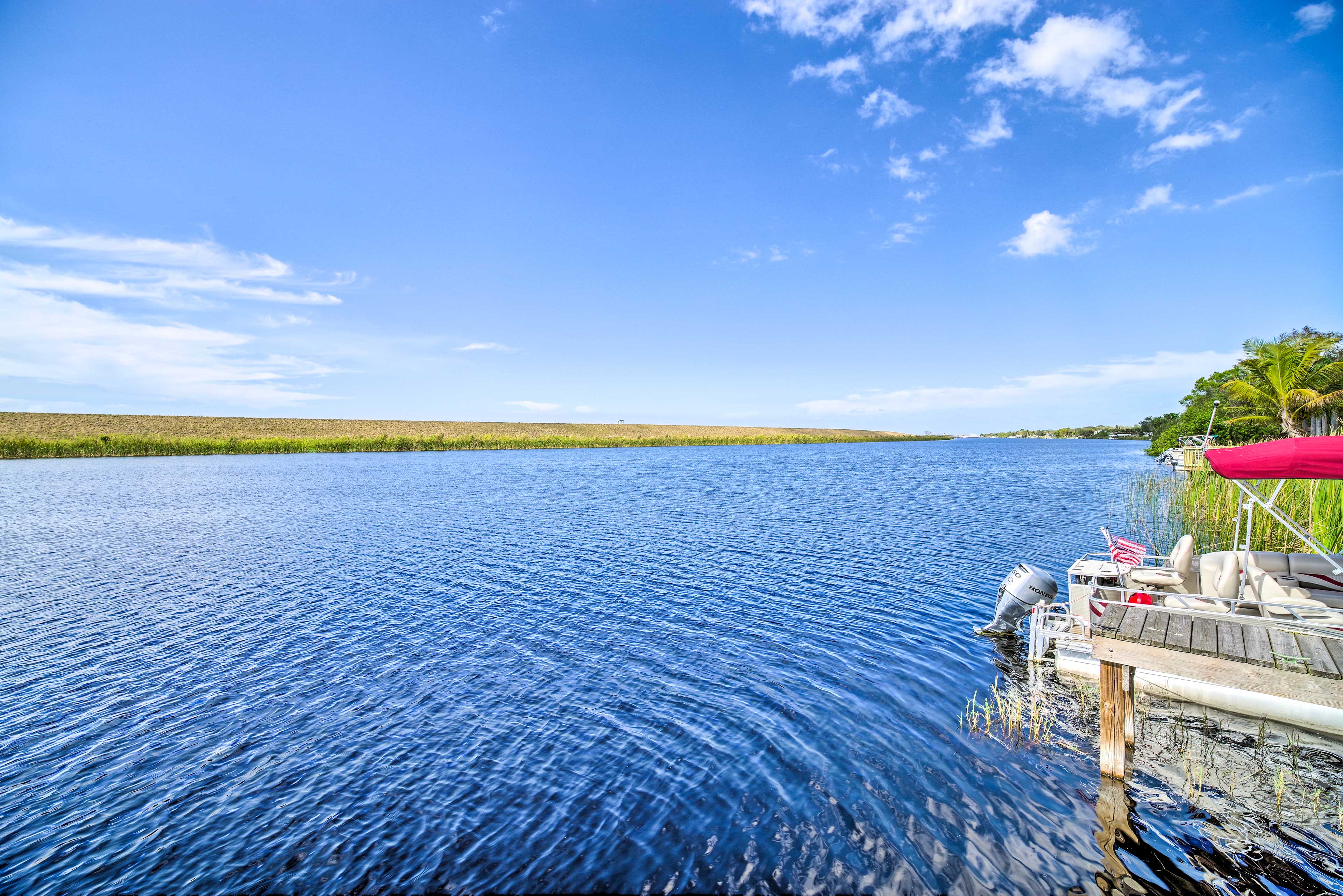 Property Image 1 - Okeechobee Cabin in Waterfront Community w/ Dock!