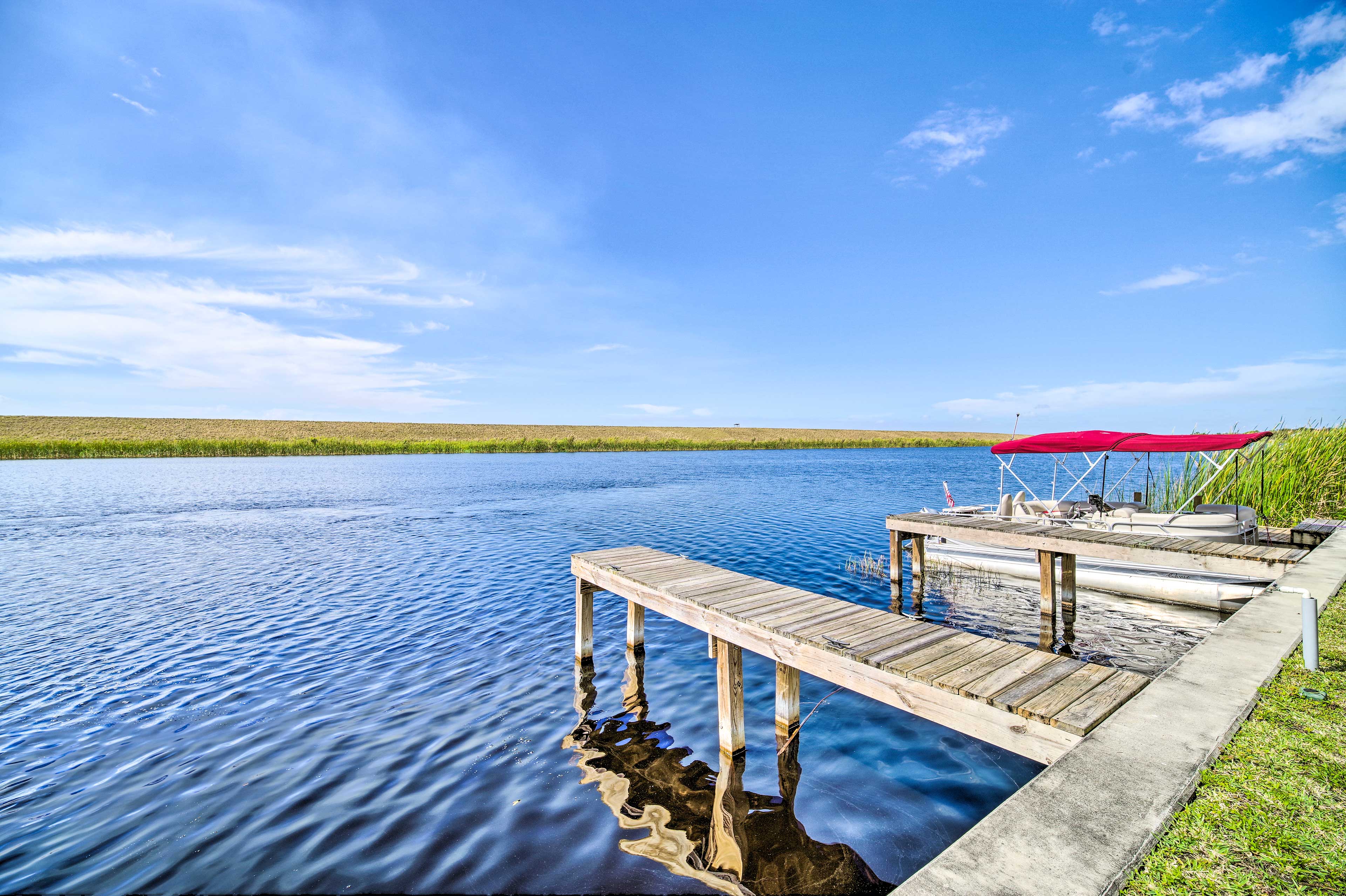 Property Image 1 - Okeechobee Cabin in Waterfront Community w/ Dock!