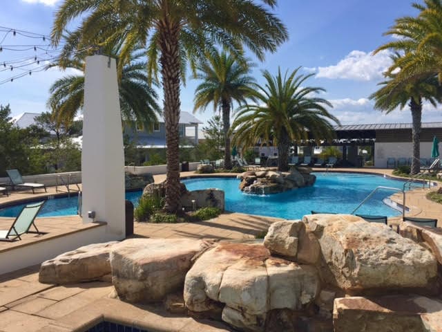 HIghland Parks Neighborhood Pool