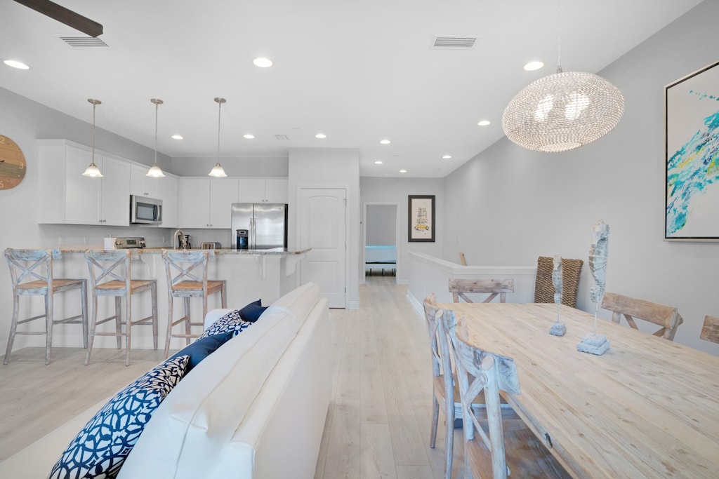 Welcome to Sea La Vie