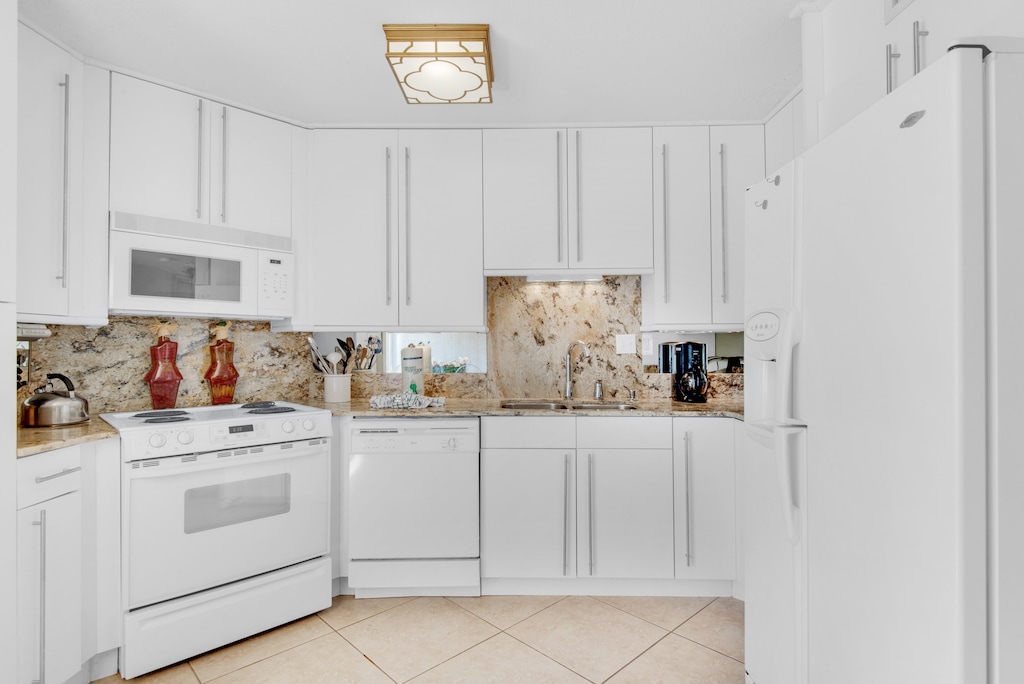 Kitchen has everything you need