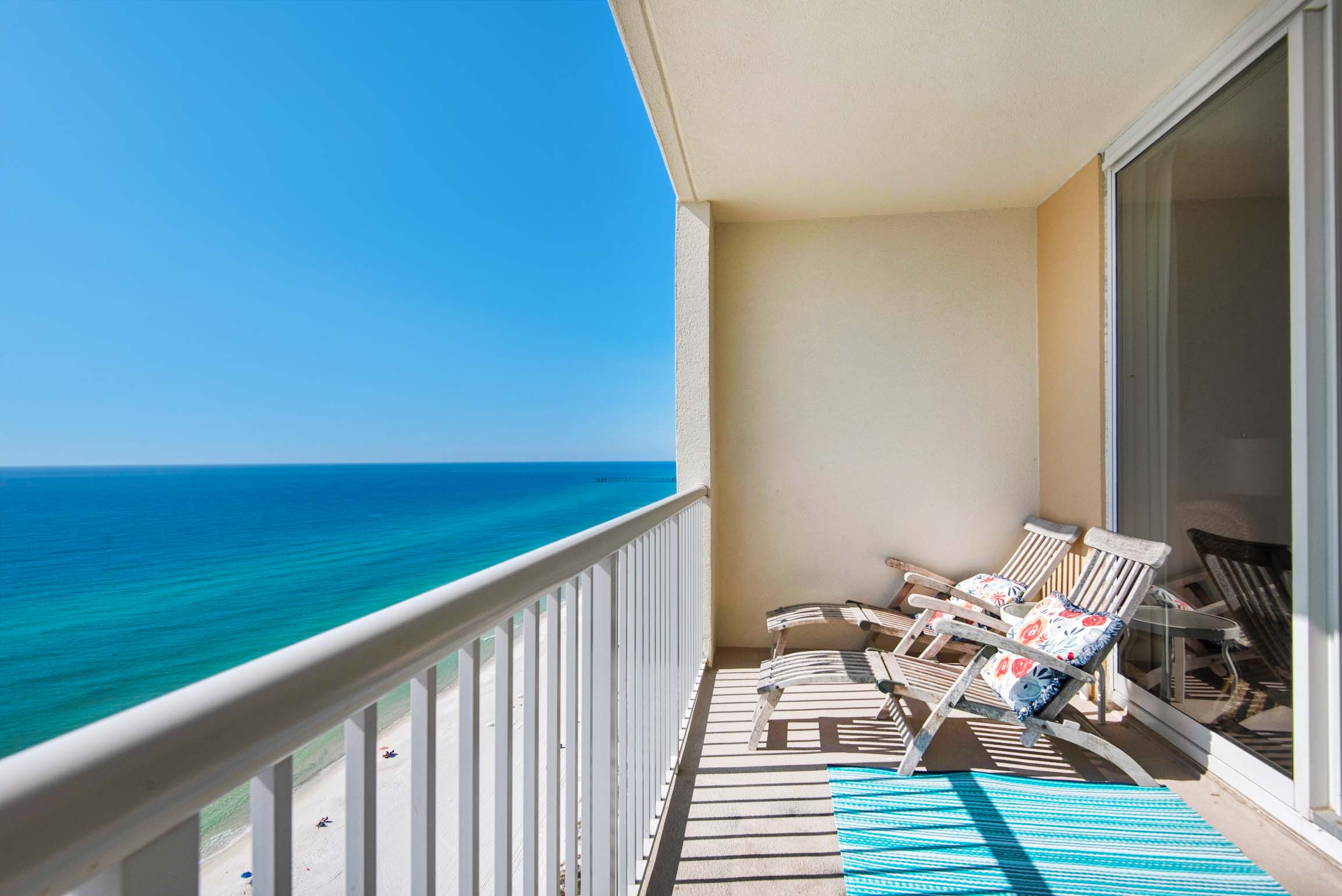 Majestic Beach Tower 1-2205 balcony