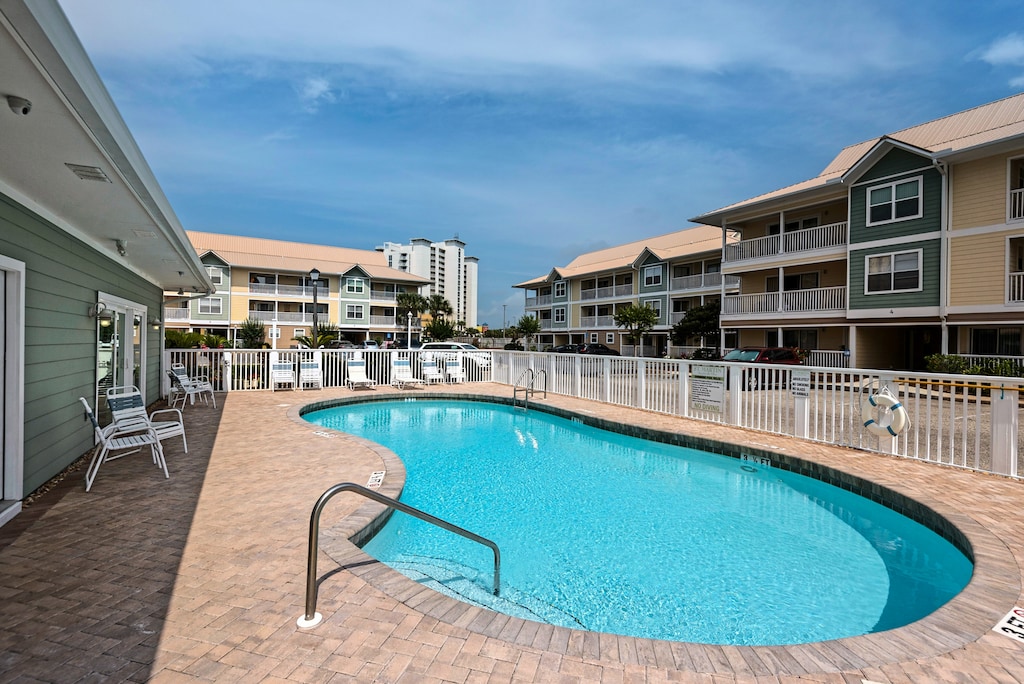 St. Martin Beachwalk pool