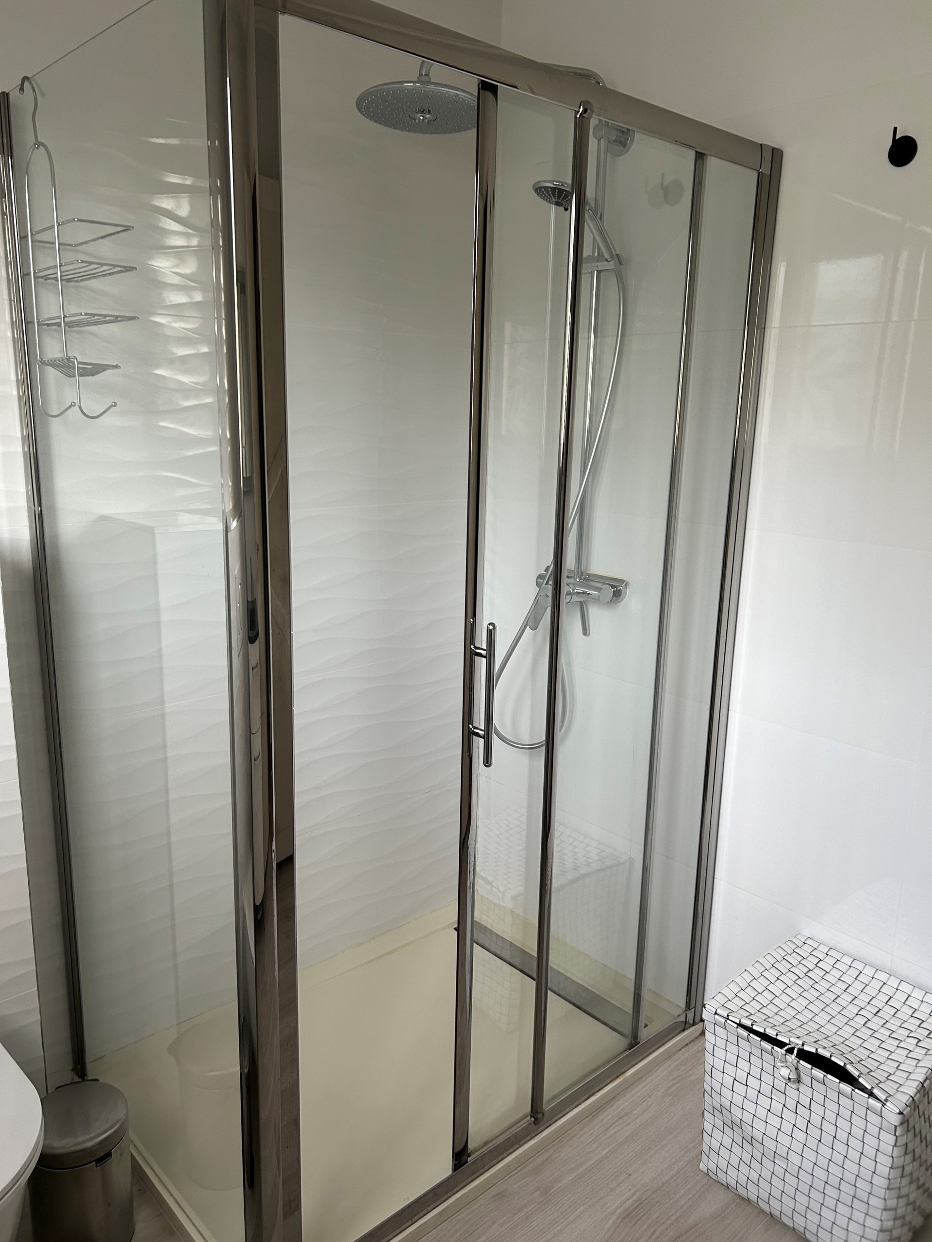 An apartment in Cannes with 2 bedrooms and capacity for 4 persons. 